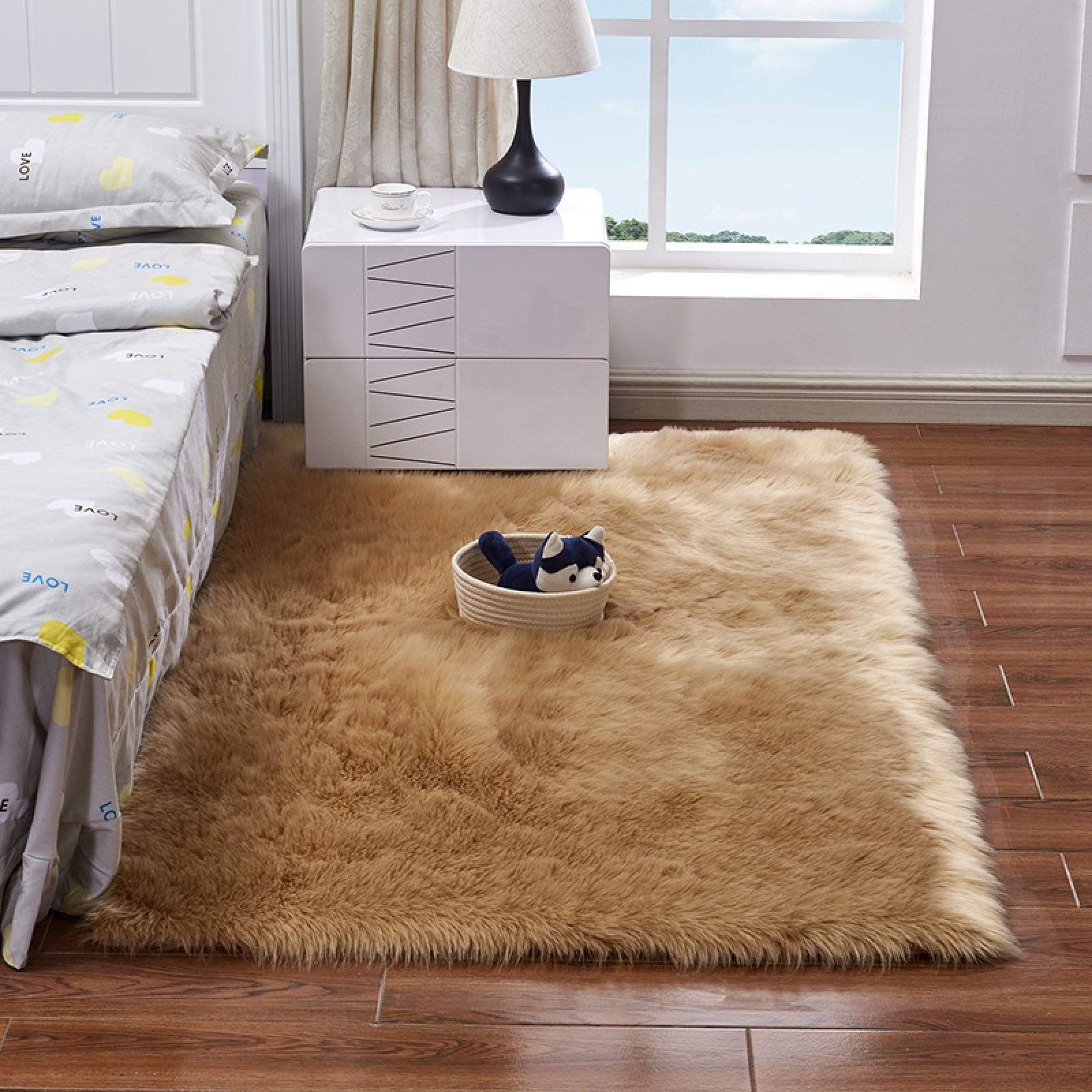 Fausse peau de mouton 60 x 100 pour customiser un fauteuil use