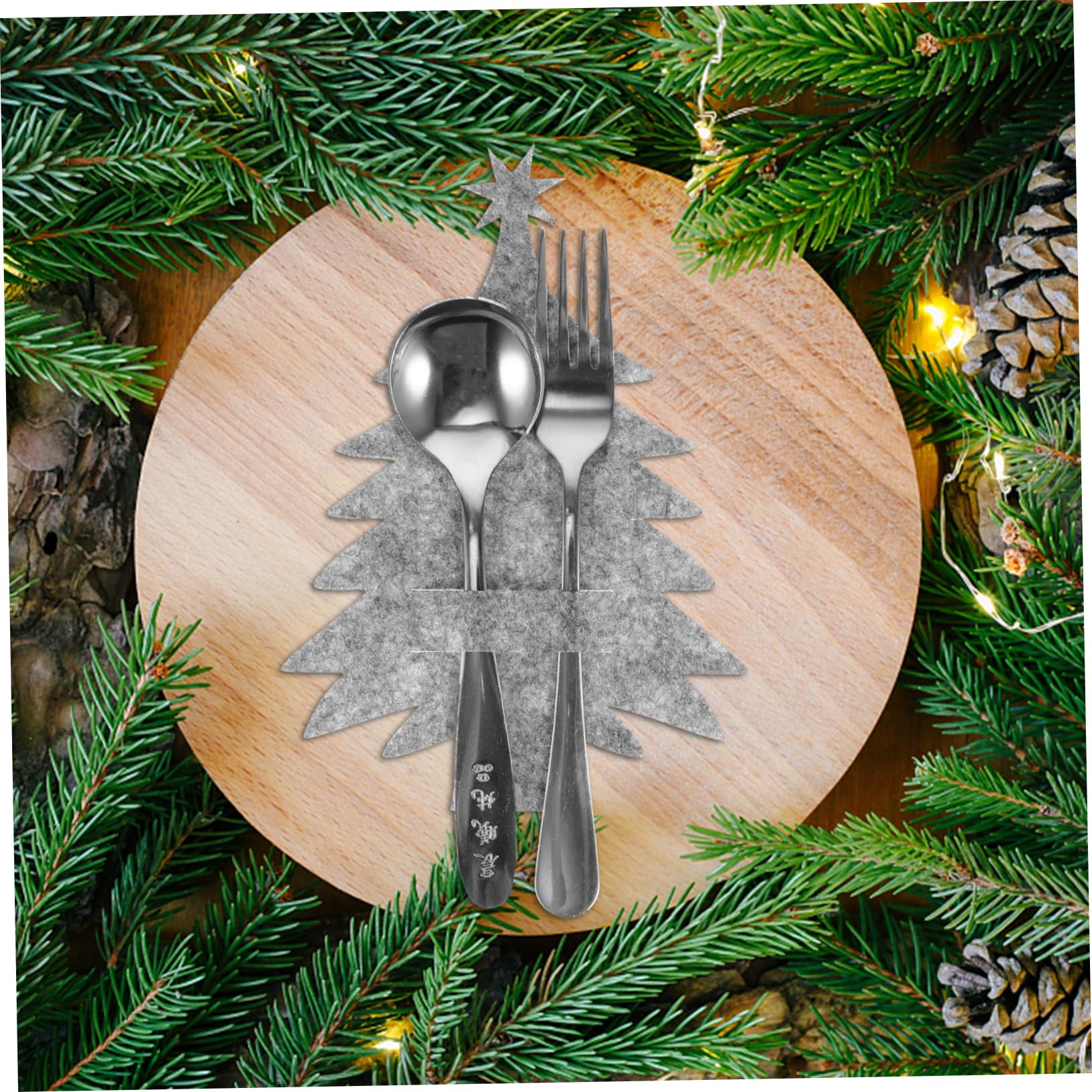 BESTYASH 8pcs Christmas Tree Cutlery Holders Festive Silverware Bags for Holiday Table Decor Lightweight Xmas Party Utensil Pockets for Dining and Celebration