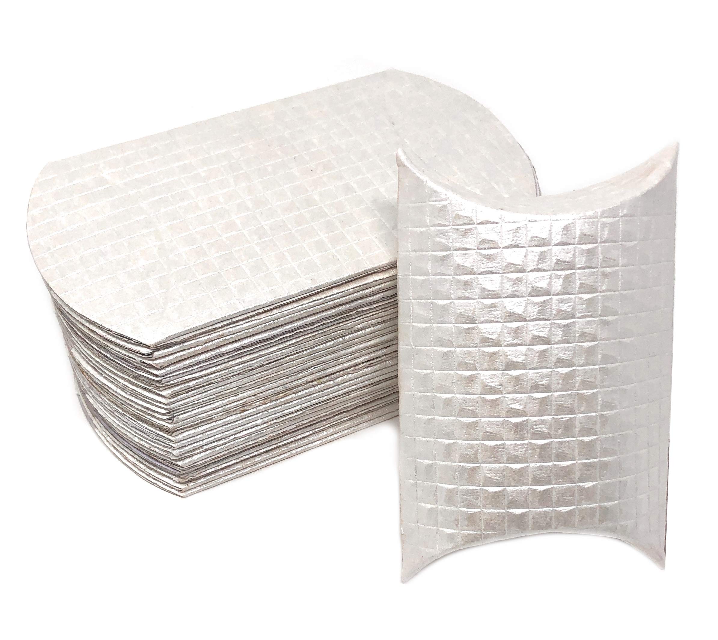 Pillowbox Pillow Box Folding Box Paper Gift Box with Raised Square Pattern (25 x White - 11.5 x 7.5cm)