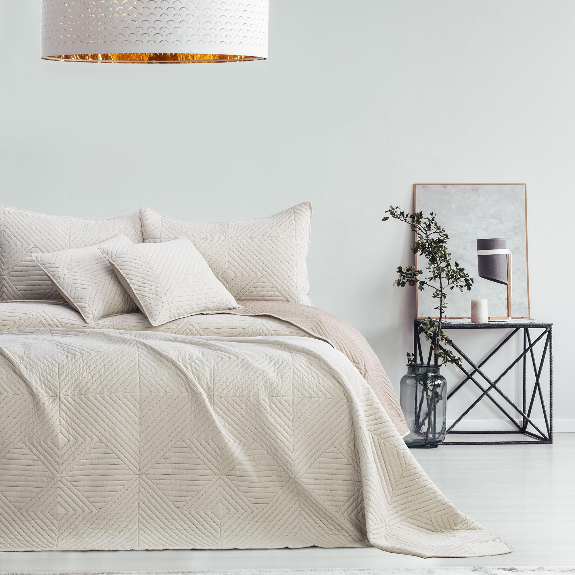 RESTILO Tagesdecke beige Cappucino 170x270 Bettüberwürf zweiseitig Ultrasonic Steppung Polyester Softa