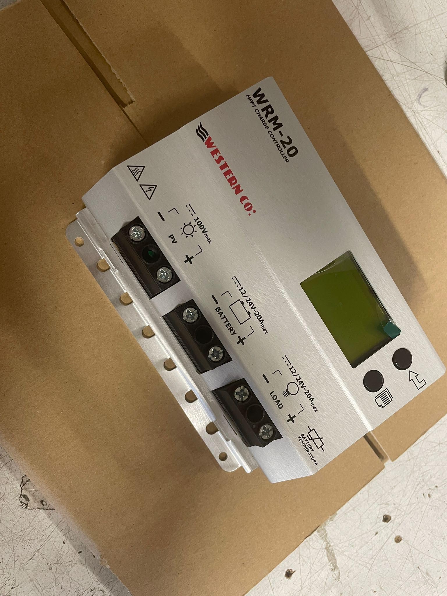 Western CO | WRM 20 | Regolatore di Carica MPPT, Regolatore Fotovoltaico 20A 12/24V, Display Grafico, Funzione Crepuscolare