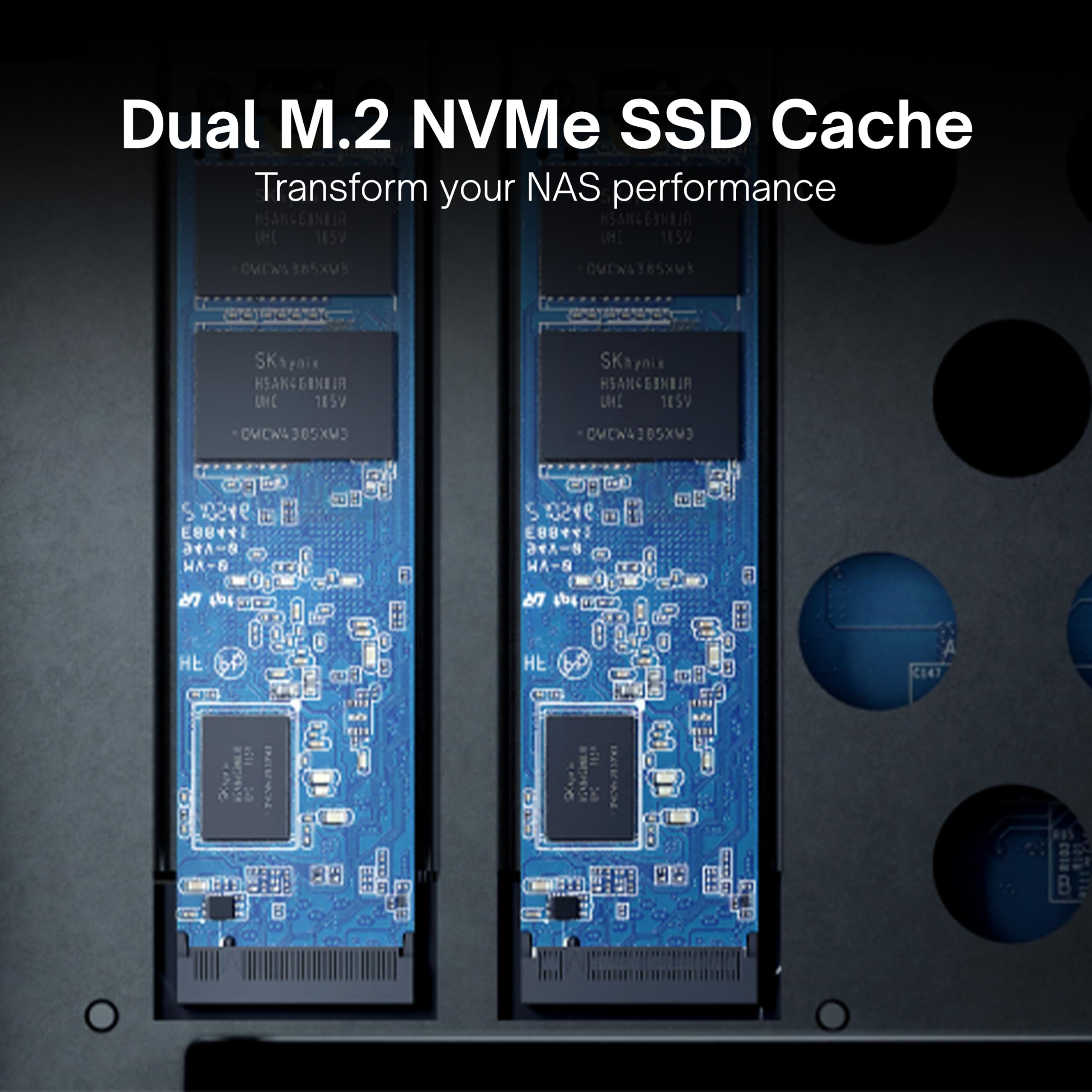 Synology DS1823xs+ Serveur NAS 8 baies 10GbE NVMe Ready (16 Go de RAM, 32 To de stockage) - 8 disques durs Synology NAS de 4 To de stockage de bureau haute performance AMD Ryzen V1780B