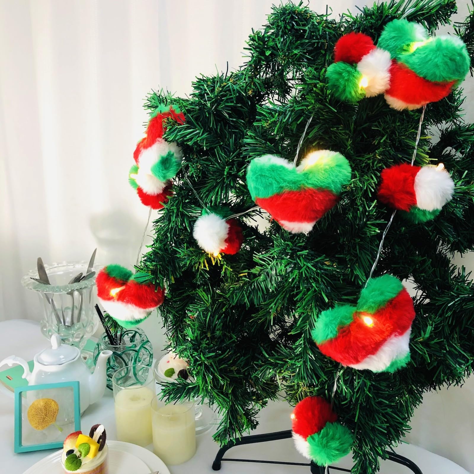 Riaxuebiy 1.65M 10LEDs Cute Heart Shape Pom Poms Garland String Light USB Plug in Powered Chrismas Wedding Bedroom Decor Night Light (Christmas Heart)