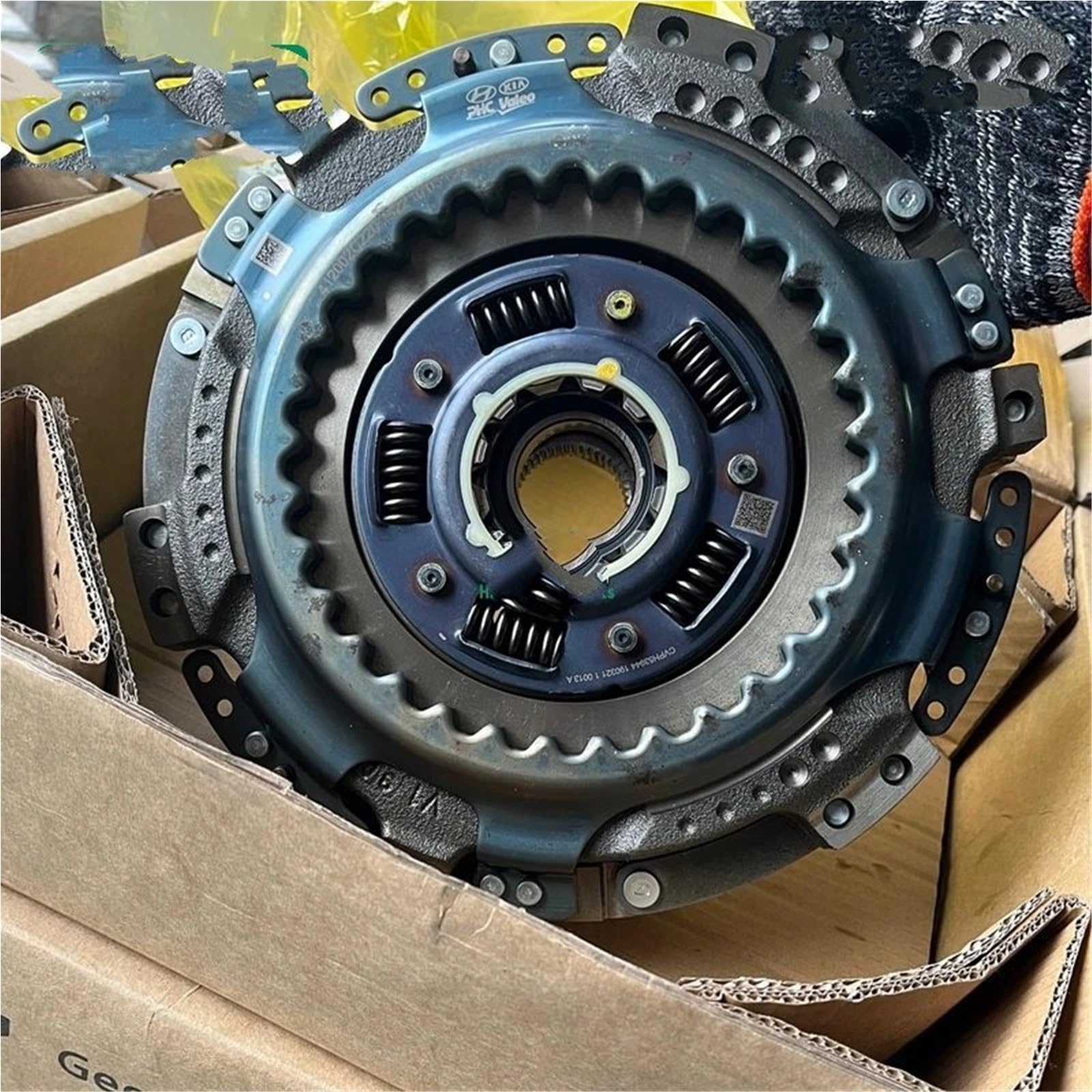 sprzęgło przeciwstołowe OEM Podwójne sprzęgło 412002D200 Pasuje do Hyundai Pasuje do Kia Pasuje do Veloster Pasuje do Sonata Pasuje do Tucson Pasuje do Kona