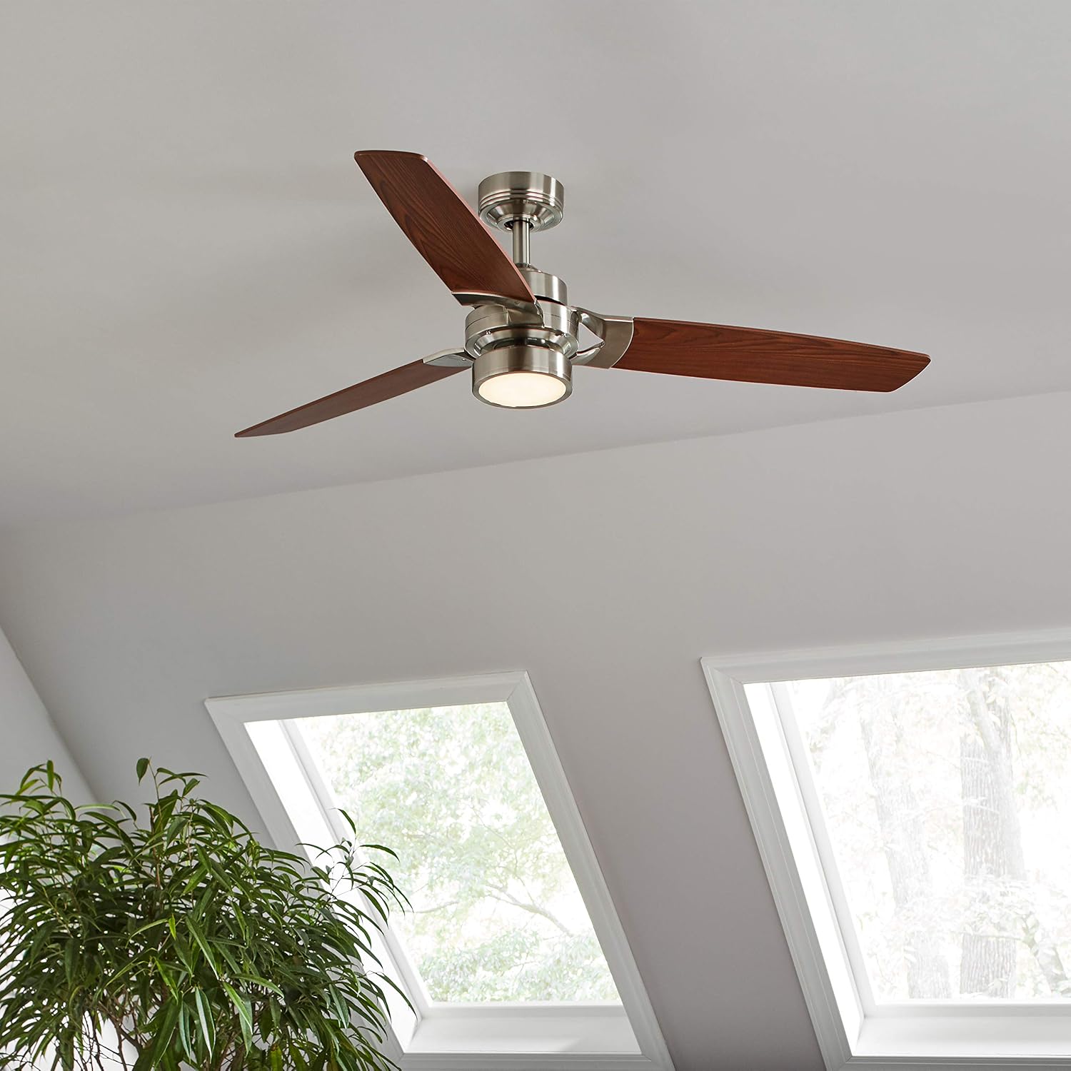 Lоwеѕt Prісе Amazon Brand – Rivet Modern Remote Control AC Motor Ceiling Flush Mount Fan with 18W LED Light - 52 x 52 x 7.6 Inches, Brushed Nickel with Maple Finish Blades