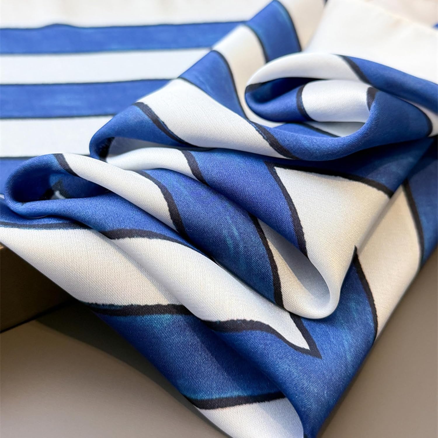 Neck Scarf for Women Striped Silky Head Scarves Hair Bandanas Handbag Purse Scarf Accessories Lightweight Wrap