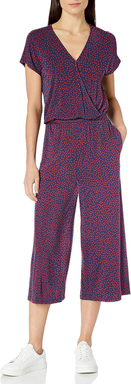 Essentials Surplice Cropped jumpsuit met wijde pijpen Essentials Surplice Cropped jumpsuit met wijde pijpen