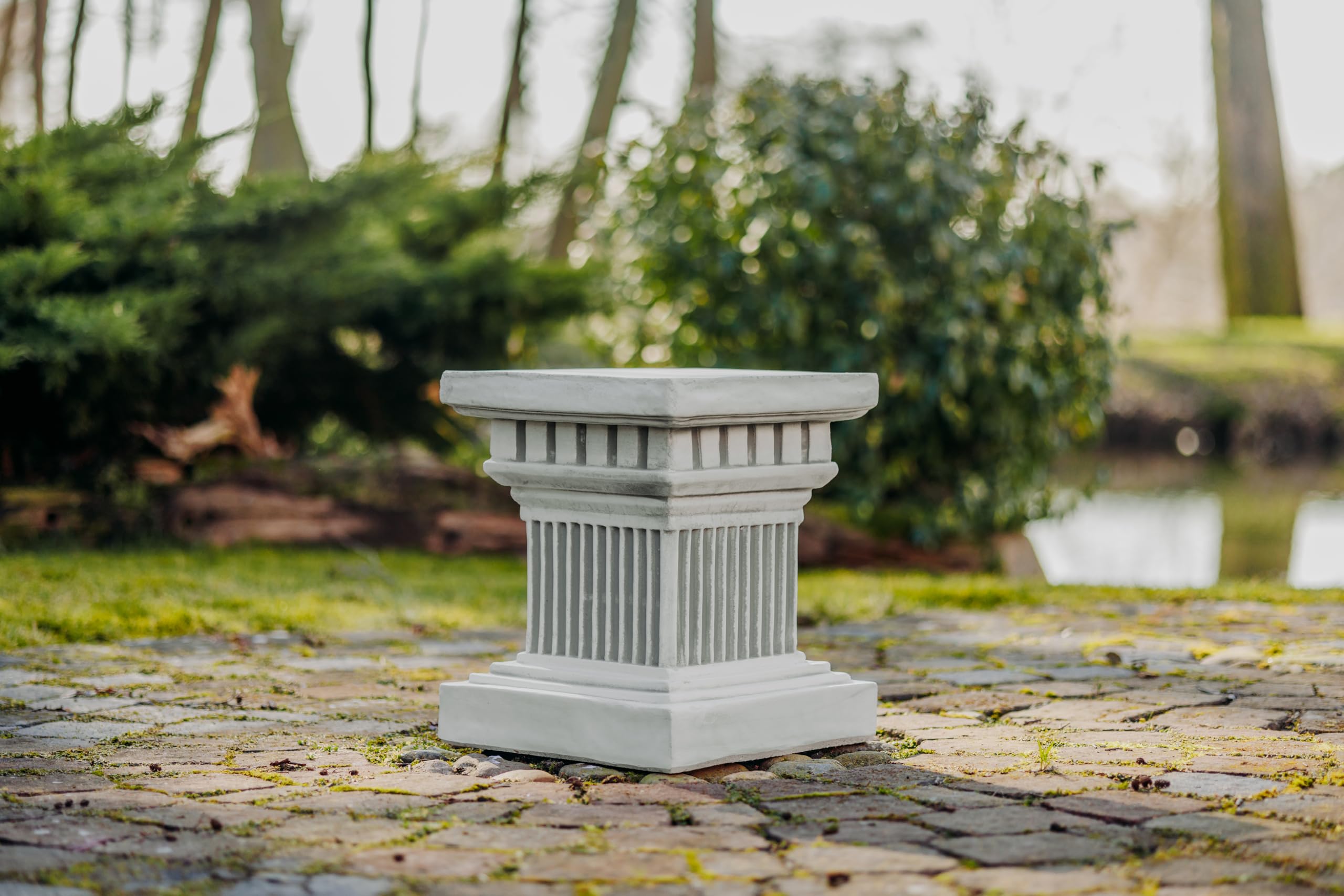 gartendekoparadies.de Socle carré, socle en pierre, H 42 cm, surface au sol 35 x 35 cm, 74 kg, gris, résistant au gel en fonte de pierre, pour extérieur