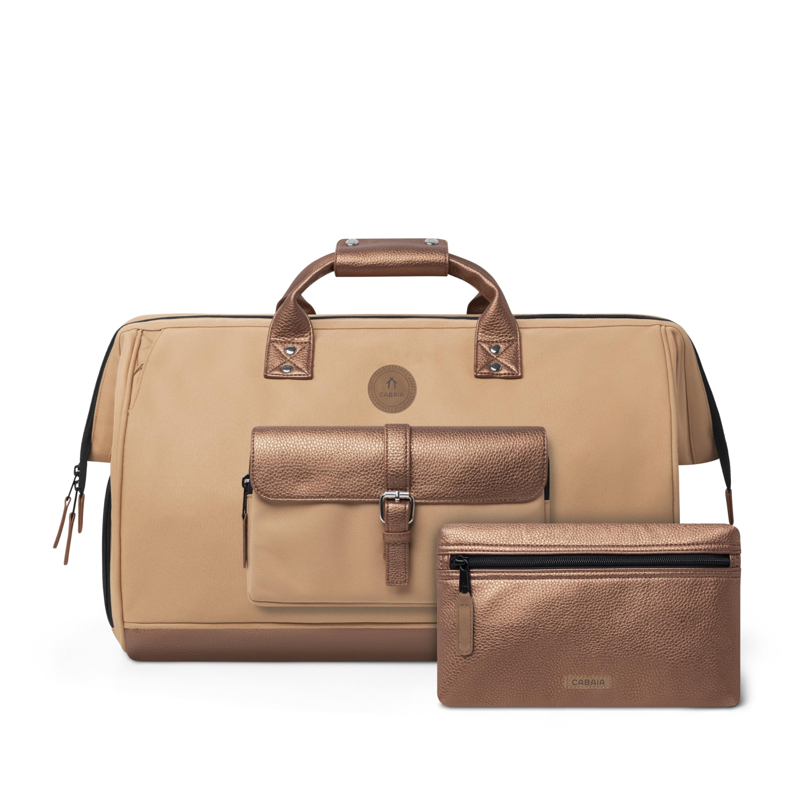 CABAIA - Sac de Voyage Duffle Adventurer Launceston 40L - Compatible Bagage Cabine 45x30x29 - Déperlant & Certifié Vegan - 2 Poches - Compartiment à Chaussures - Sac Week-​End, Sac de Sport - Marron
