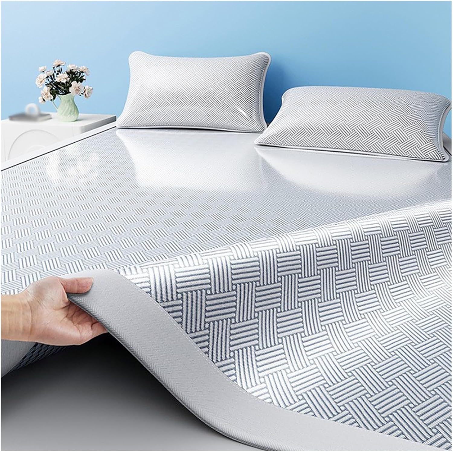 Summer Cooling Sleeping Mat, Advanced Heat-Absorbing Fabric and Anti-Slip Elastic Band,Foldable and Machine Washable, for Adults Hot Climate Dorms Travel