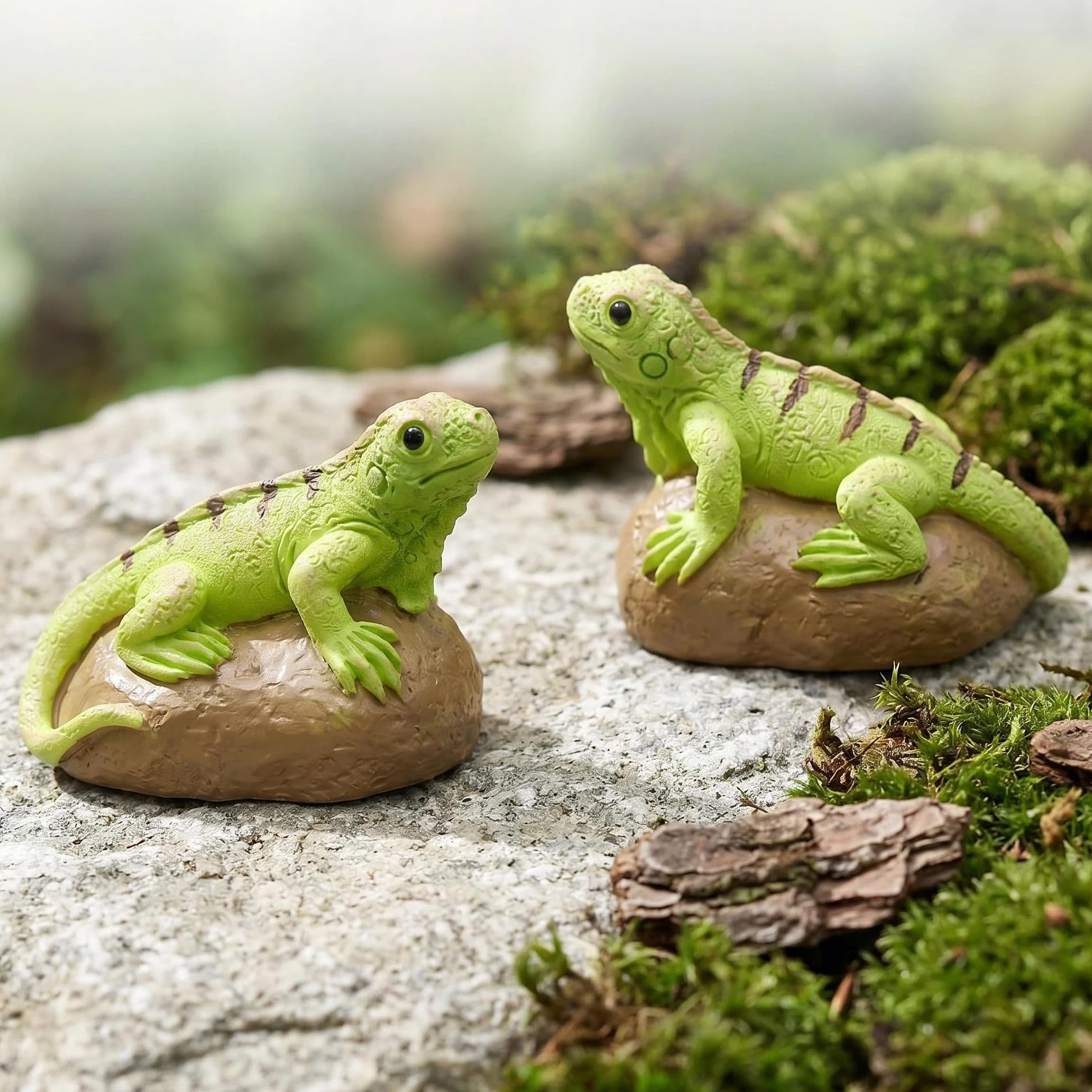 Aosyax Set of 2 Garden Figurines Miniature Lizard Ornaments, Hand Painted Resin Weather Resistant Garden Statues, Fairy Garden Succulent Terrarium Patio Decor Gift