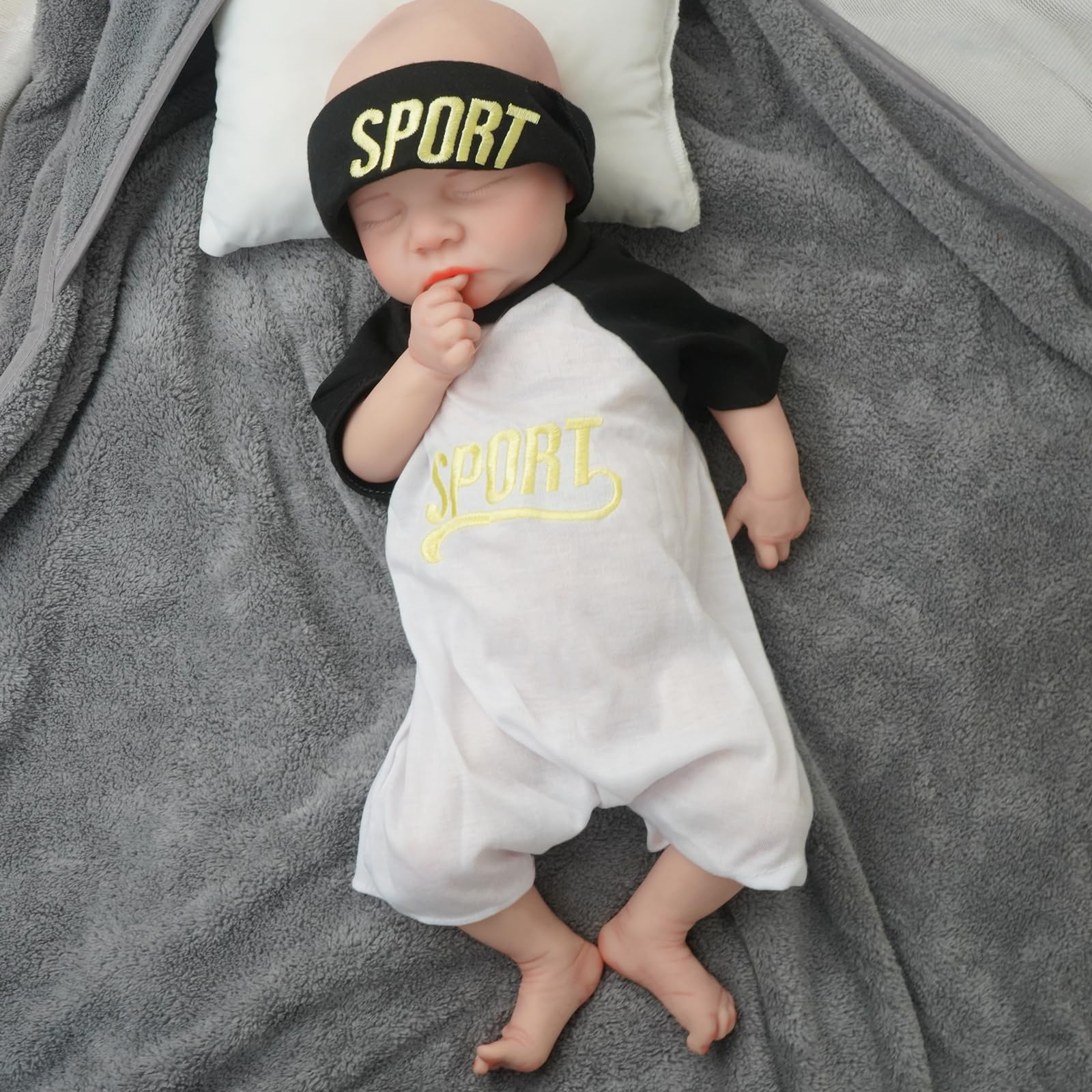 Zilasegy Full Silicone Baby Dolls,18-in Silicone Realistic Newborn Baby Doll, 1:1 Lifelike Reborn Sleeping Dolls,Non Vinyl Realistic Baby Dolls for 3+