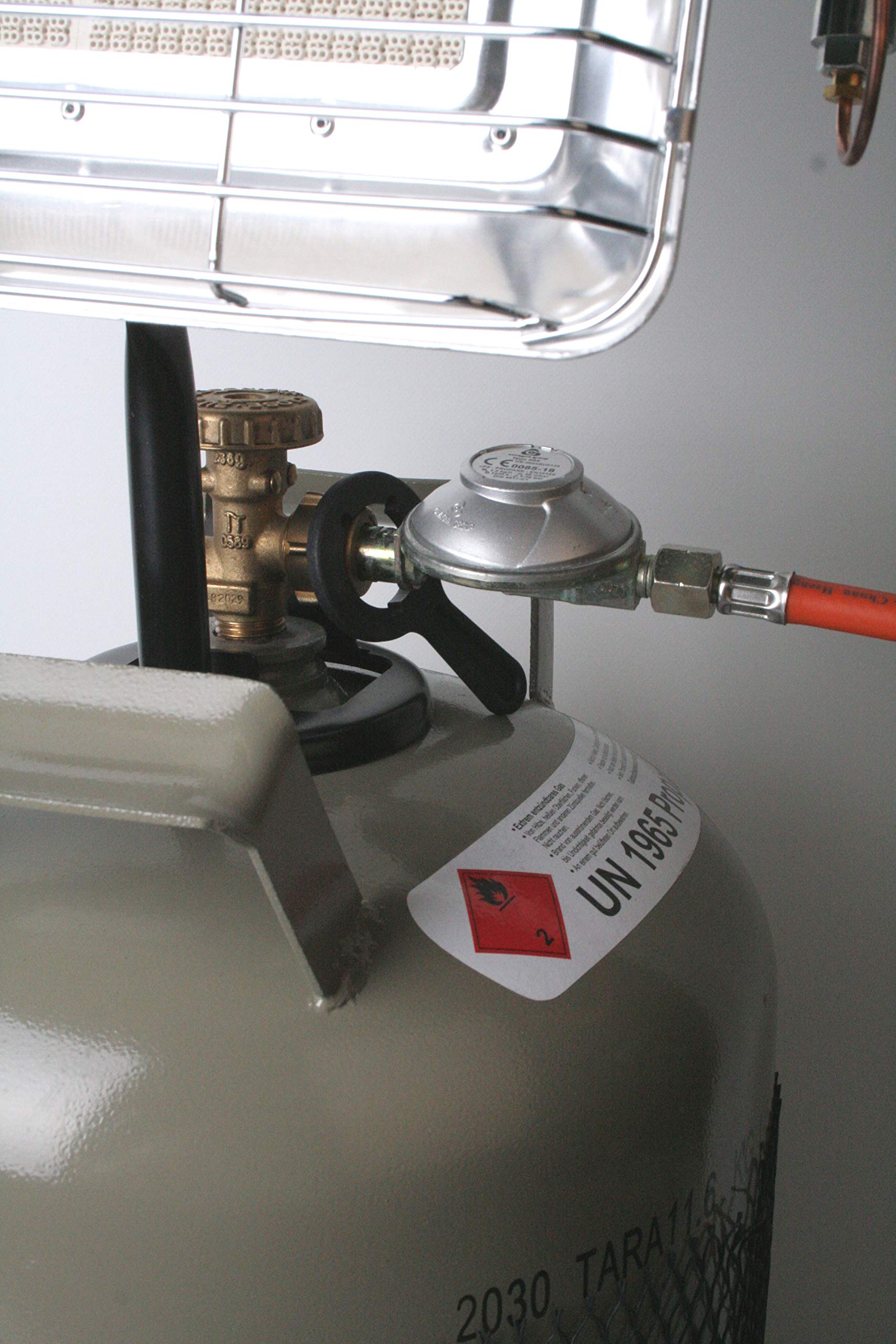 11 kg Gasflasche Heizstrahler 4,2 kw inkl. Piezo, Schlauch, Regler und Flaschenschlüssel