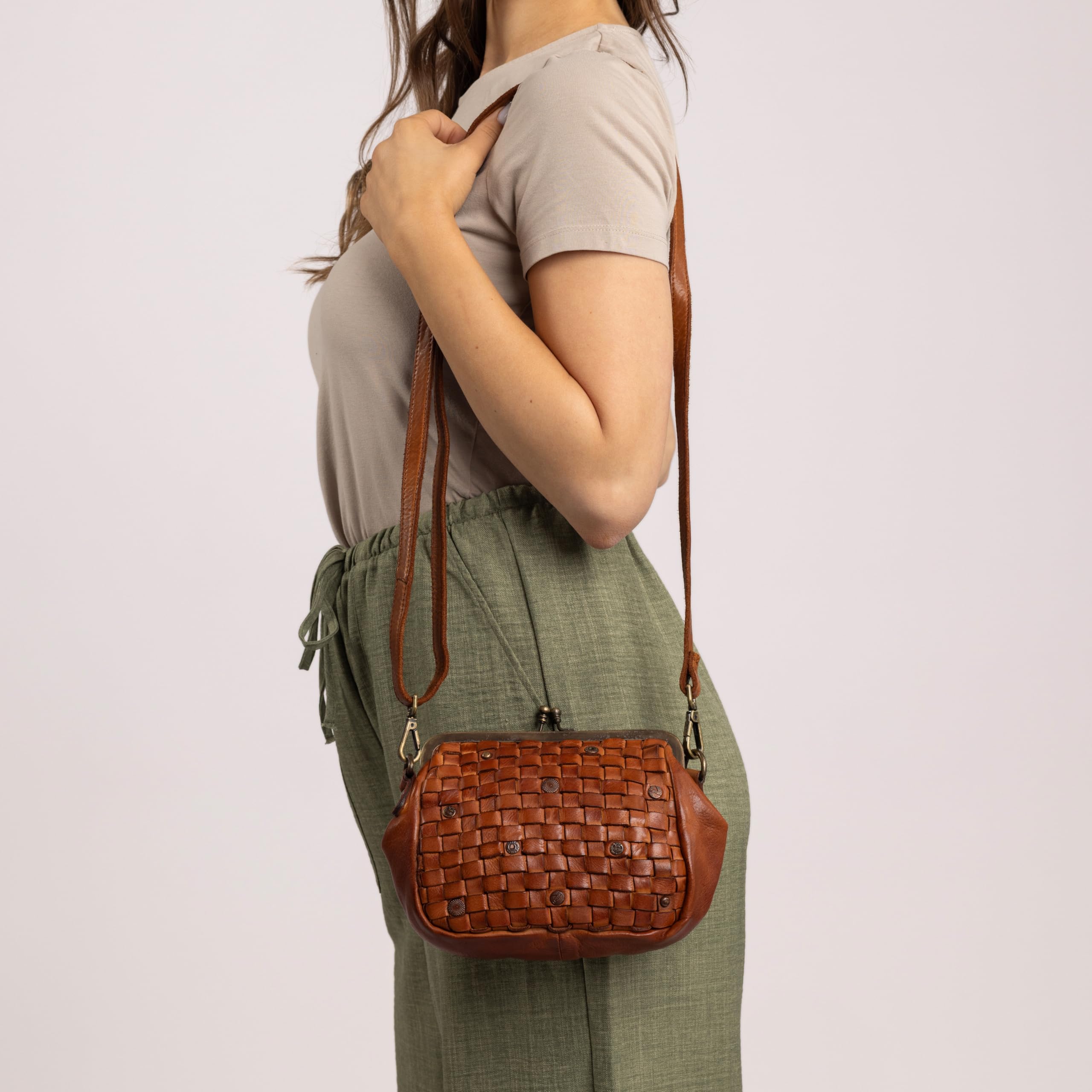 Gusti Borsa a tracolla in pelle Britney – Borsa da donna – Marrone