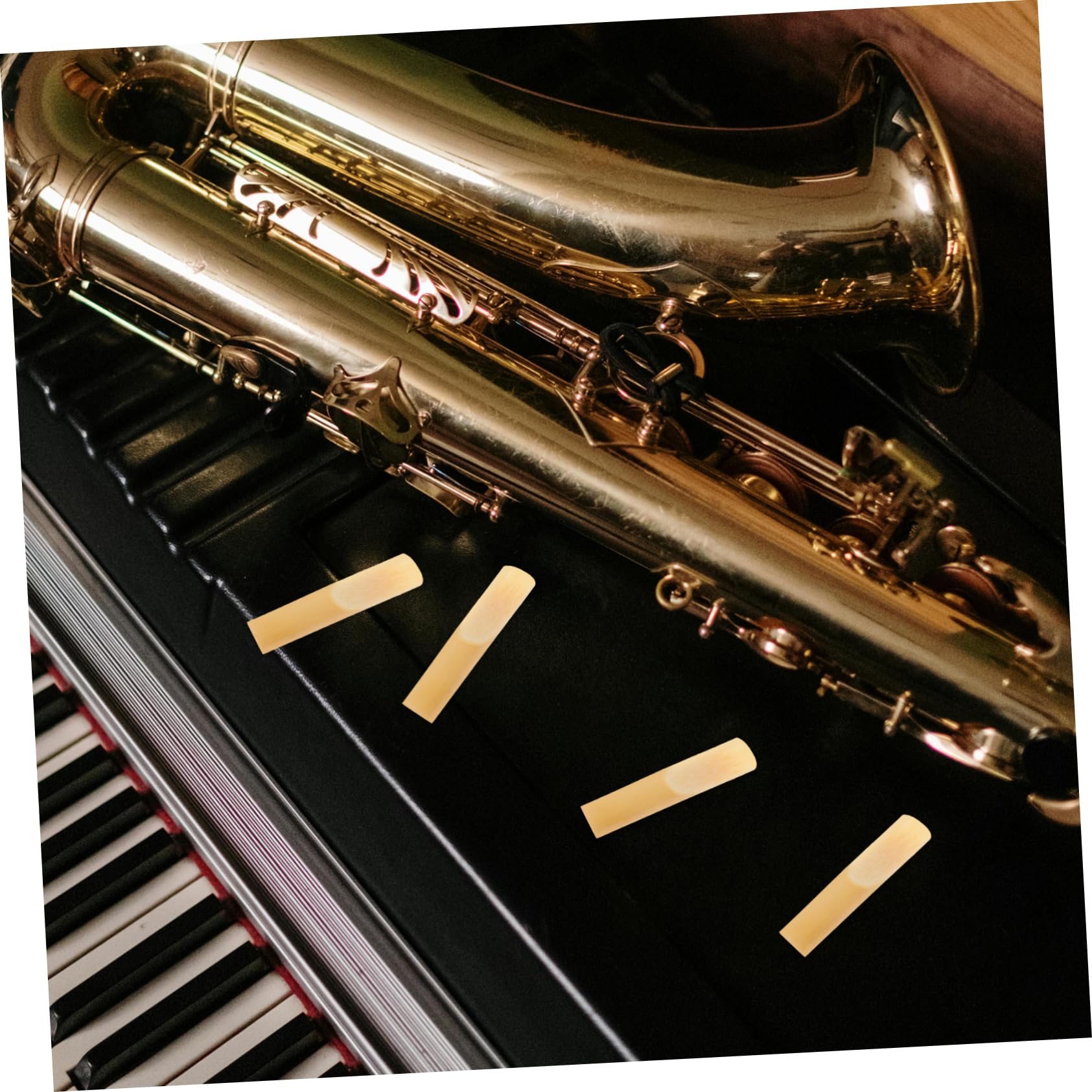 HEMOTON 50 Pcs caña de saxofón cañas de saxofón alto 1,5 cañas de saxofón cañas de clarinete caña eb Accesorios de saxofón Accesorios saxofón caña para principiantes fuerza 1.5 cañas Junco