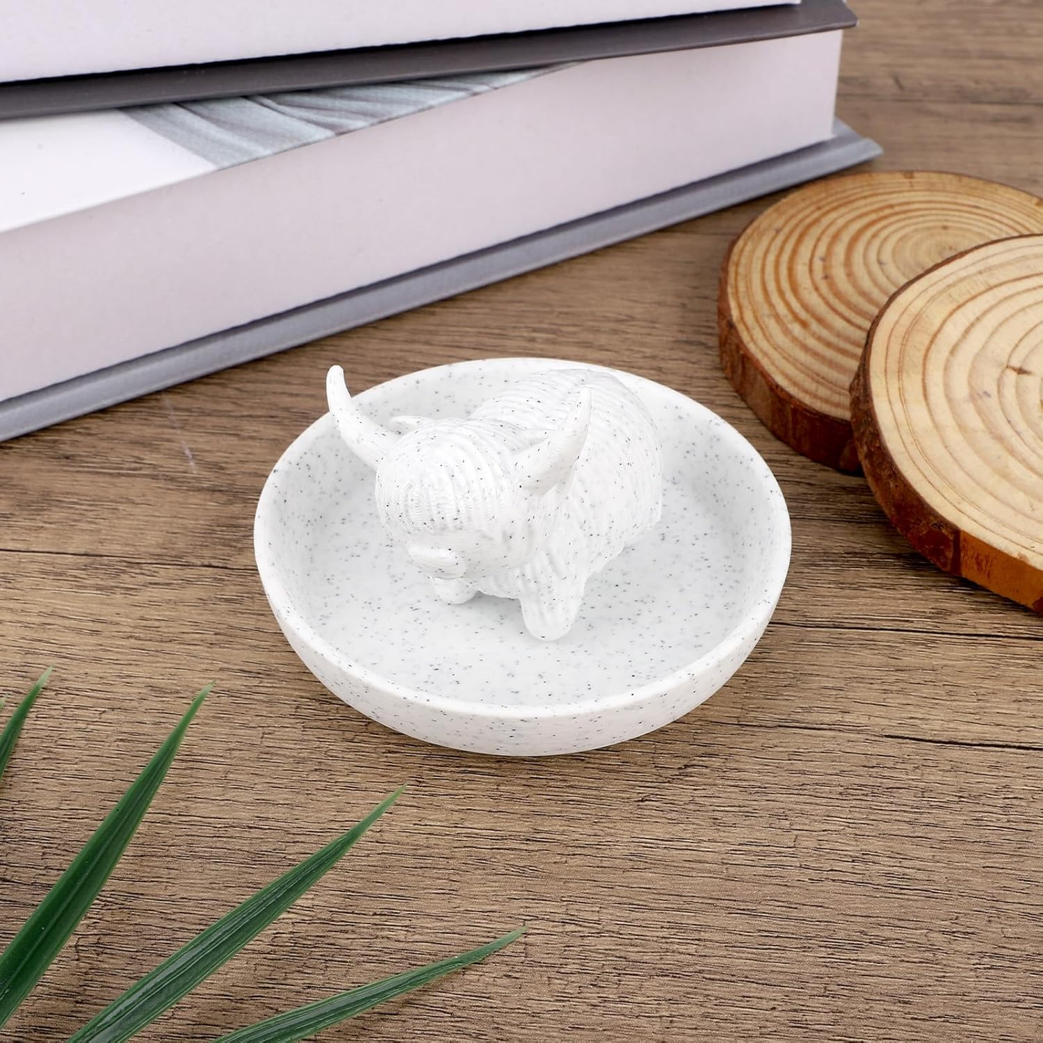 Highland Cow Ring Holder with Dish, Bohemian Jewelry Organizer Plate Trinket Ring Tray for Women Cute Farmhouse Home Decoration for Bathroom Office Desk Vanity Ideal Gift - Image 3