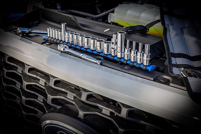 Kit de herramientas Ford Bronco 84 piezas en rollo - OEM miniatura 6