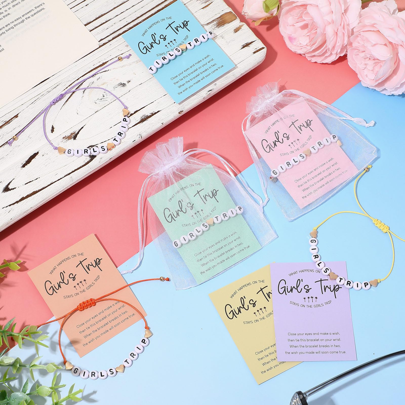 6 Pcs Girls Trip Bracelet Girls Weekend Gifts Favors Beaded Heart Bracelets with Cards Friendship Favors for Female Lady Friends Sisters Bestie Bachelorette Party