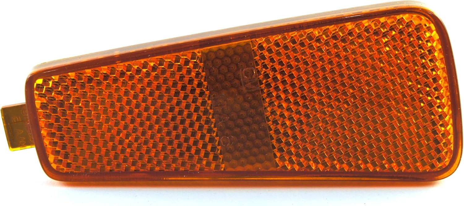 Genuine GM Parts 15875482 Driver Side Front Marker Light Assembly, Side