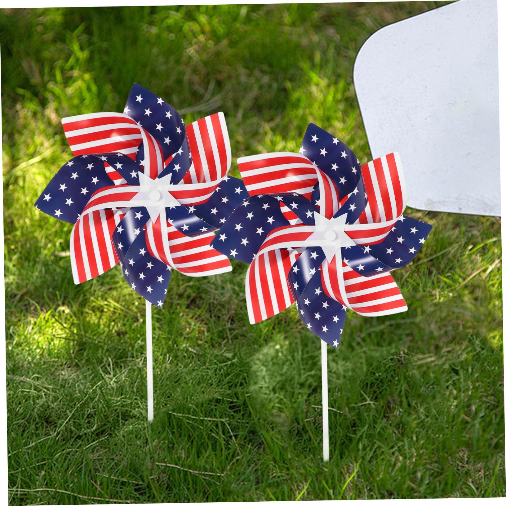 VICASKY 54 Teiliges Pinwheel Deko für Garten und Balkon Bunte Windmühlen mit Amerikanischer Flagge Wetterfeste Gartendekoration für Party Terrasse und Outdoor Atmosphäre