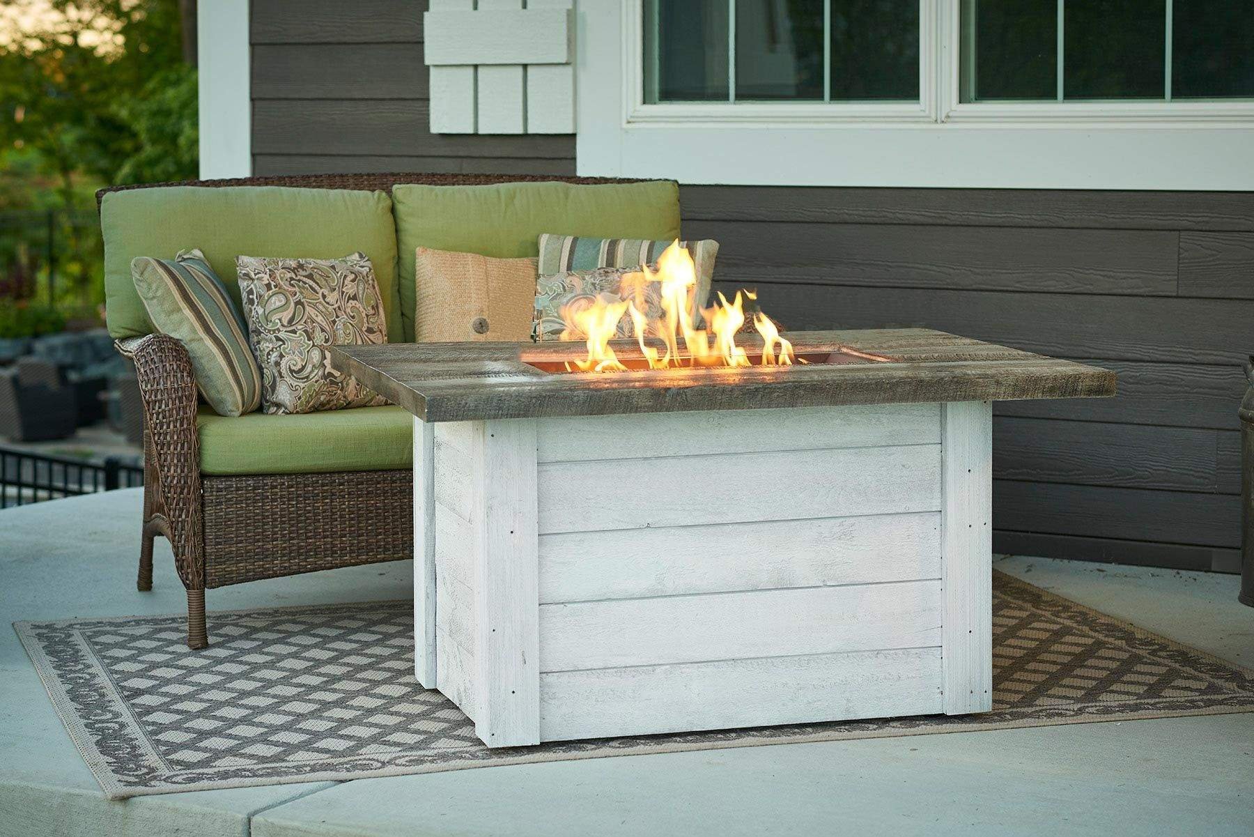 Amazon.com: Outdoor GreatRoom Co Propane Fire Pit Table - Alcott