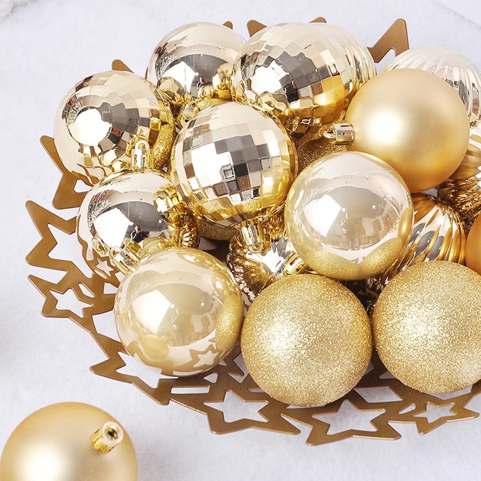 Weihnachtskugeln 36 Stücke 6cm Kunststoff Christbaumkugeln Weihnachtsdeko Weihnachtsbaumschmuck für Weihnachten Dekoration (Rot)