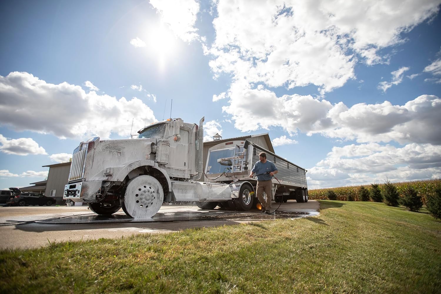 Truck & Trailer Wash (1 gal) Car Wash for Trucks, Trailers, RVs, Buses, Heavy Equipment (1 gal / 128 fl oz)
