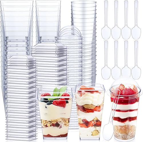 Jerify Paquete de 150 vasos de postre de plástico con tapas y cucharas, 3 onzas, mini tazas de postre con cucharas, tazas cuadradas transparentes de