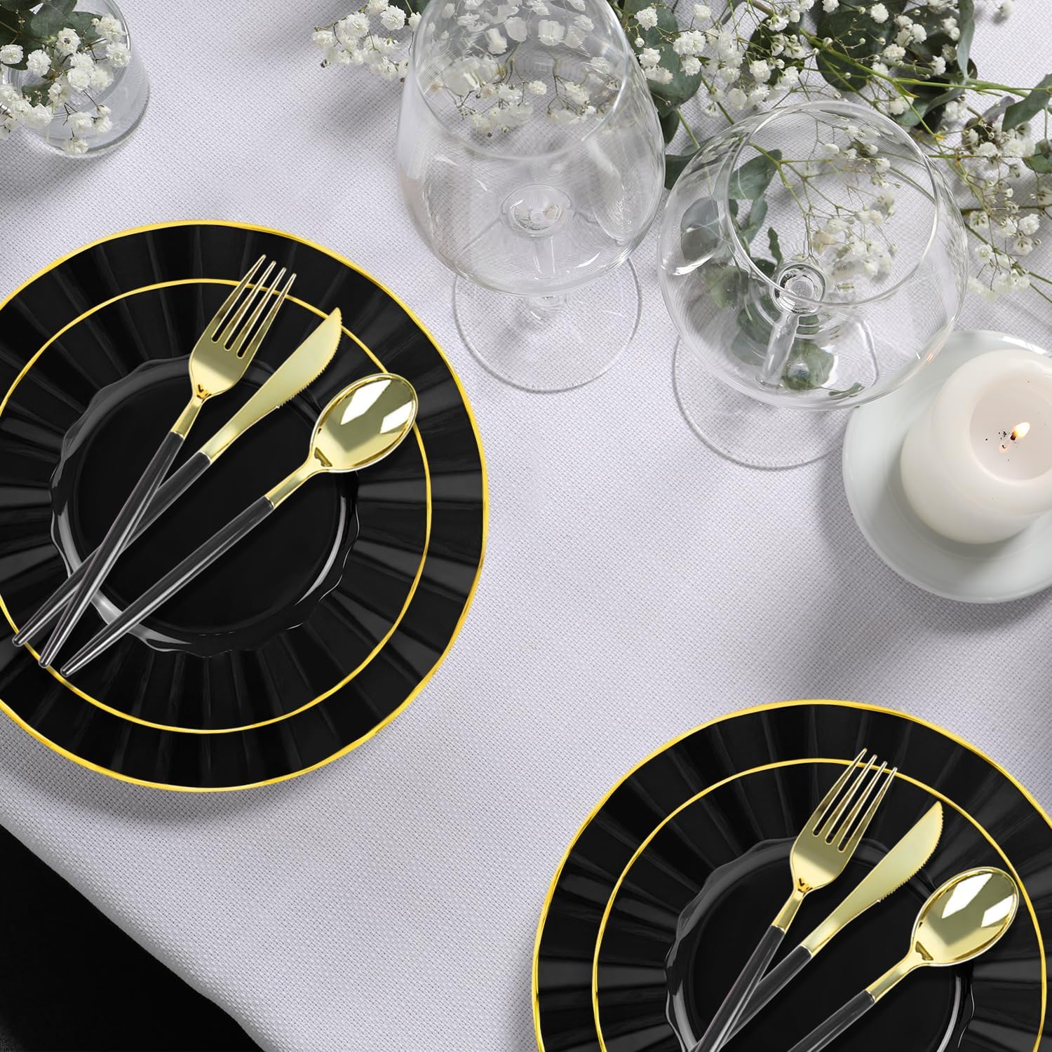 150Pcs Plastic Plates with Gold Rim,Heavy Duty Black Plates for 30 Guests,Plastic Dinnerware Set Include 30 Dinner Plate,30 Dessert Plate,90 Gold Cutlery Set for Party (Black)