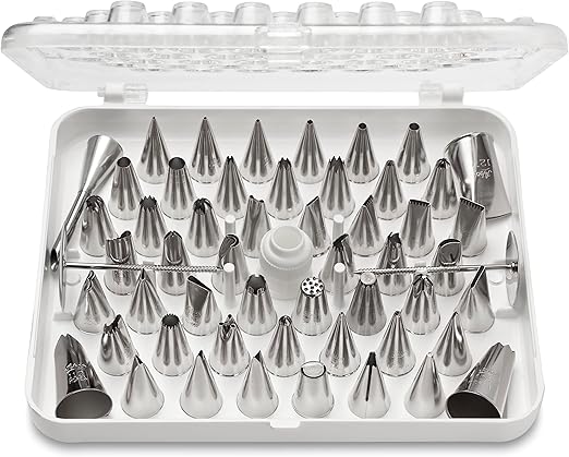 55 Piece Cake Decorating Set