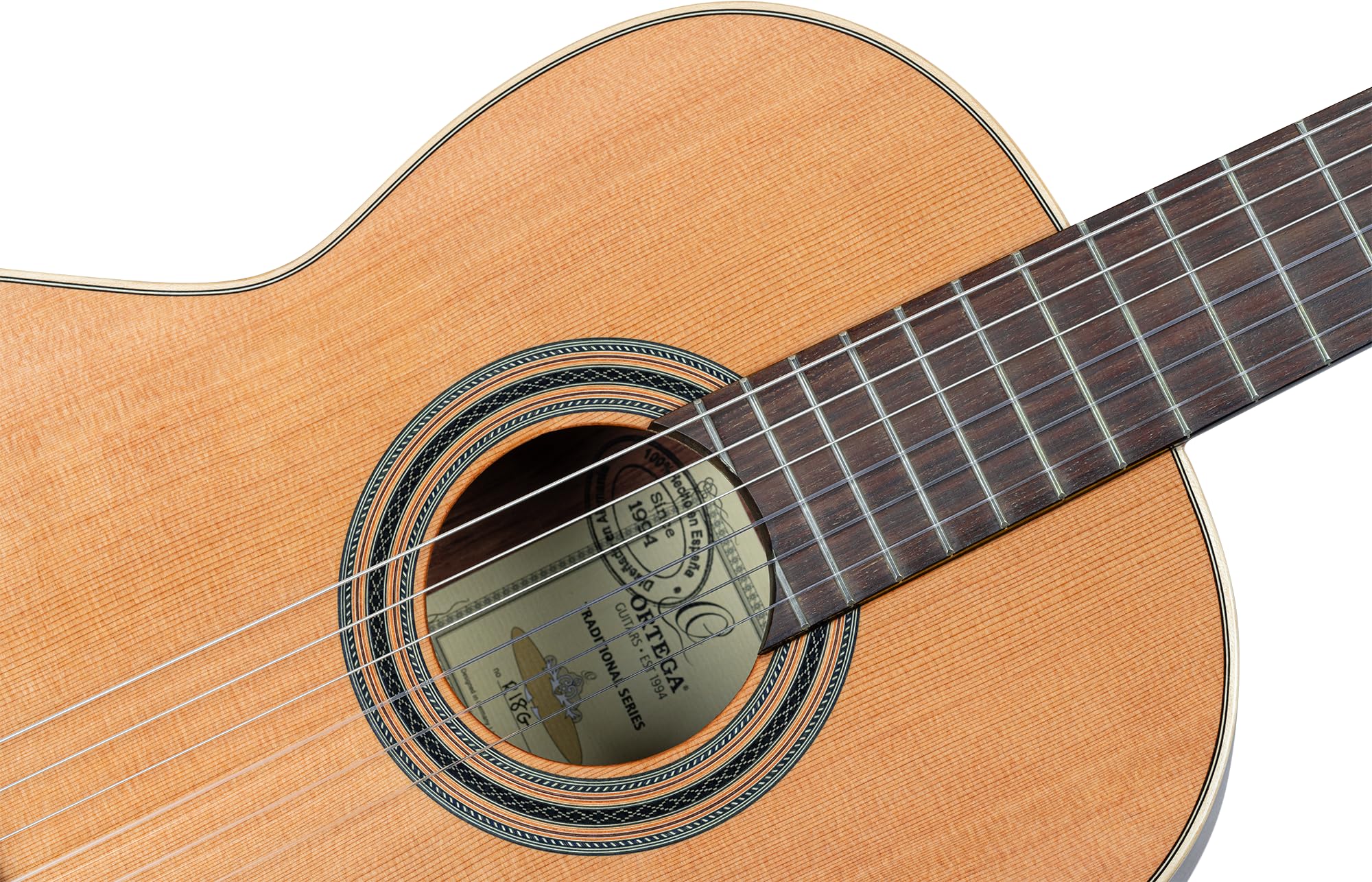 Ortega Traditional Series - Chitarra con corde in nylon, realizzata a mano in Spagna, con custodia professionale (R18G)