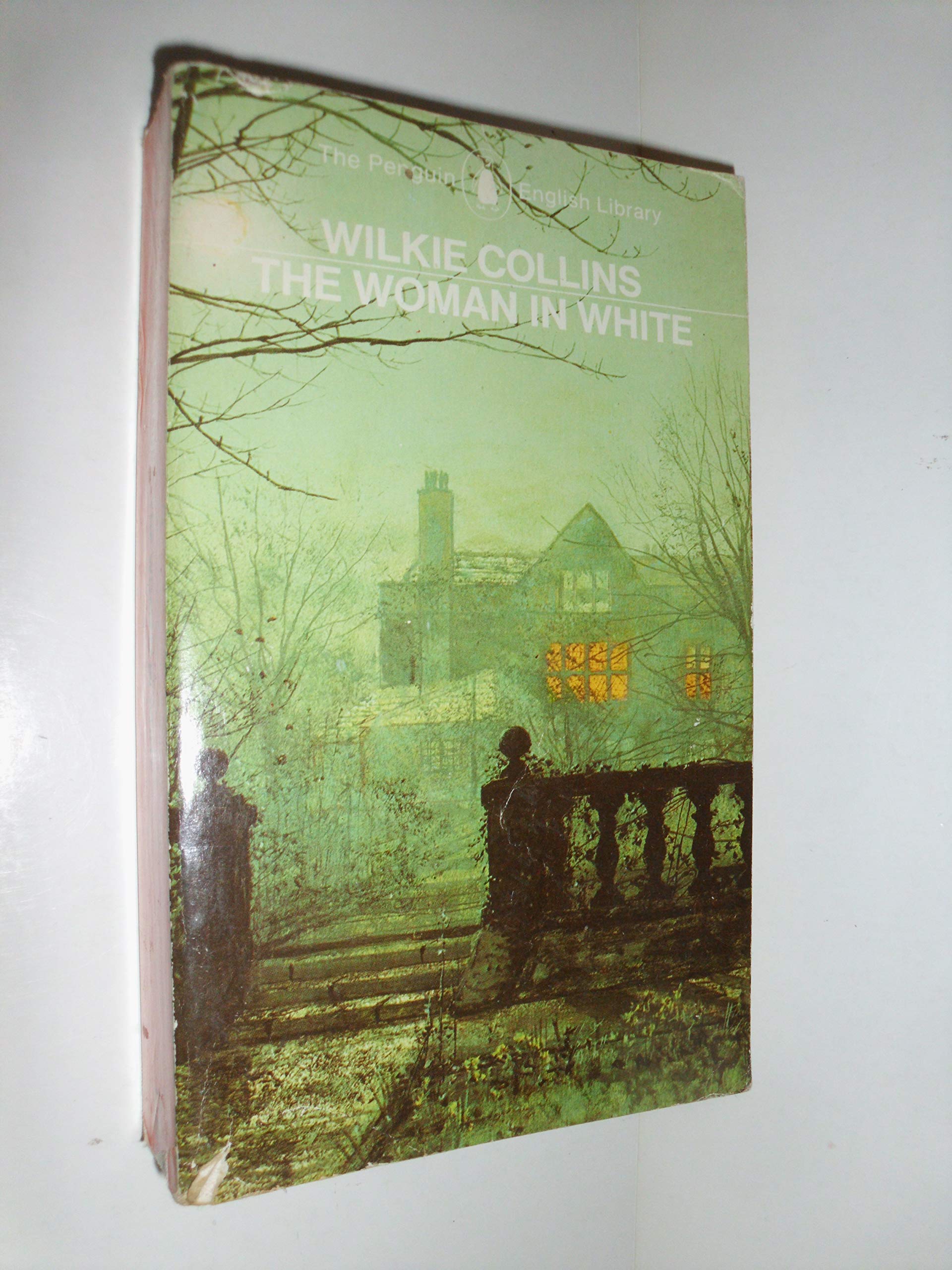 The Woman in White (English Library)