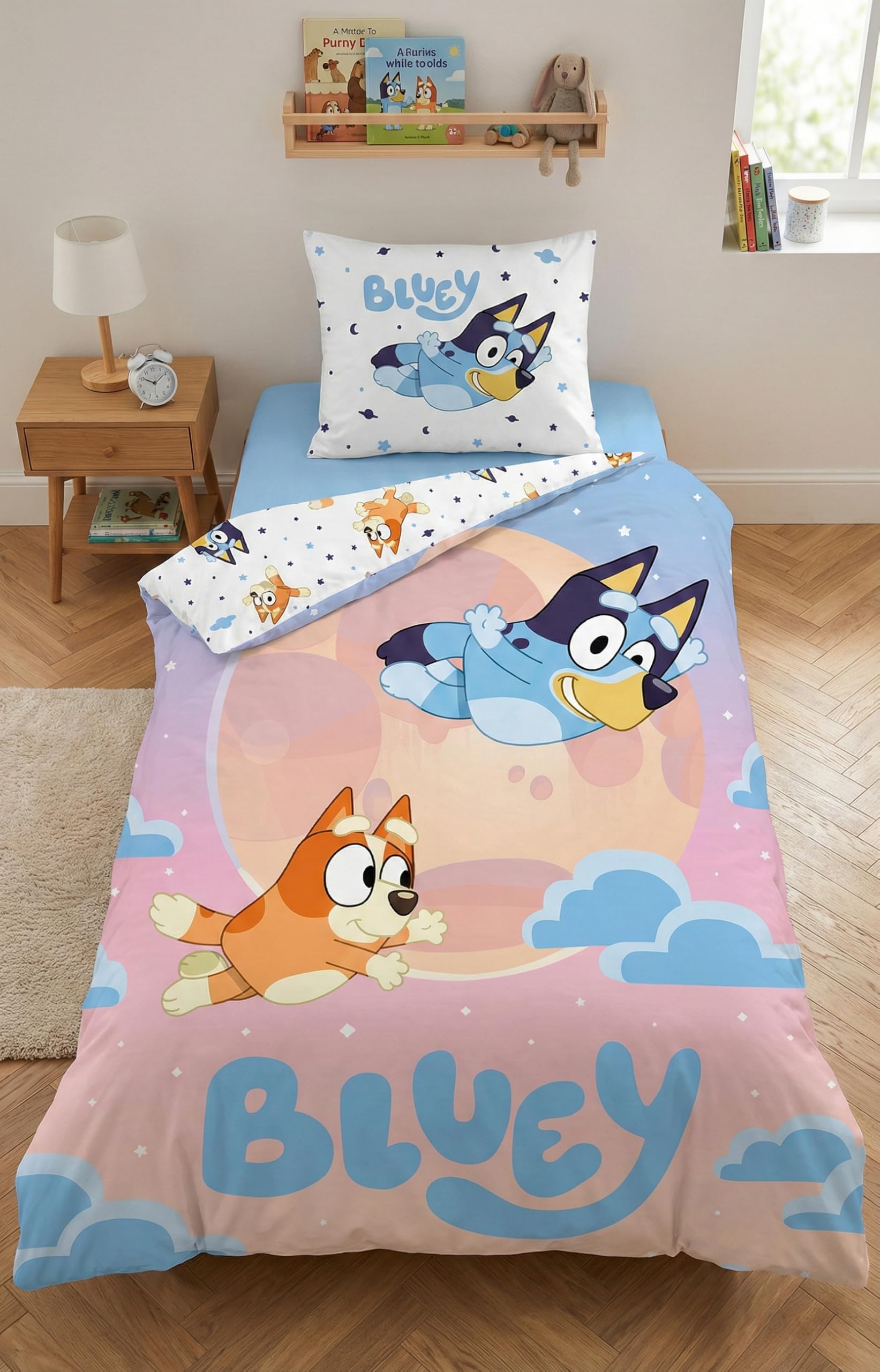 Bluey Bingo Gwiazdy Pościel 140x200 + Poszewka 65x65 Bawełna Oeko-Tex | Odwracalna pościel jednoosobowa | Bawełna naturalna oddychająca Oeko-Tex | Oficjalna licencja | 3-8 lat | Dekoracja pokoju