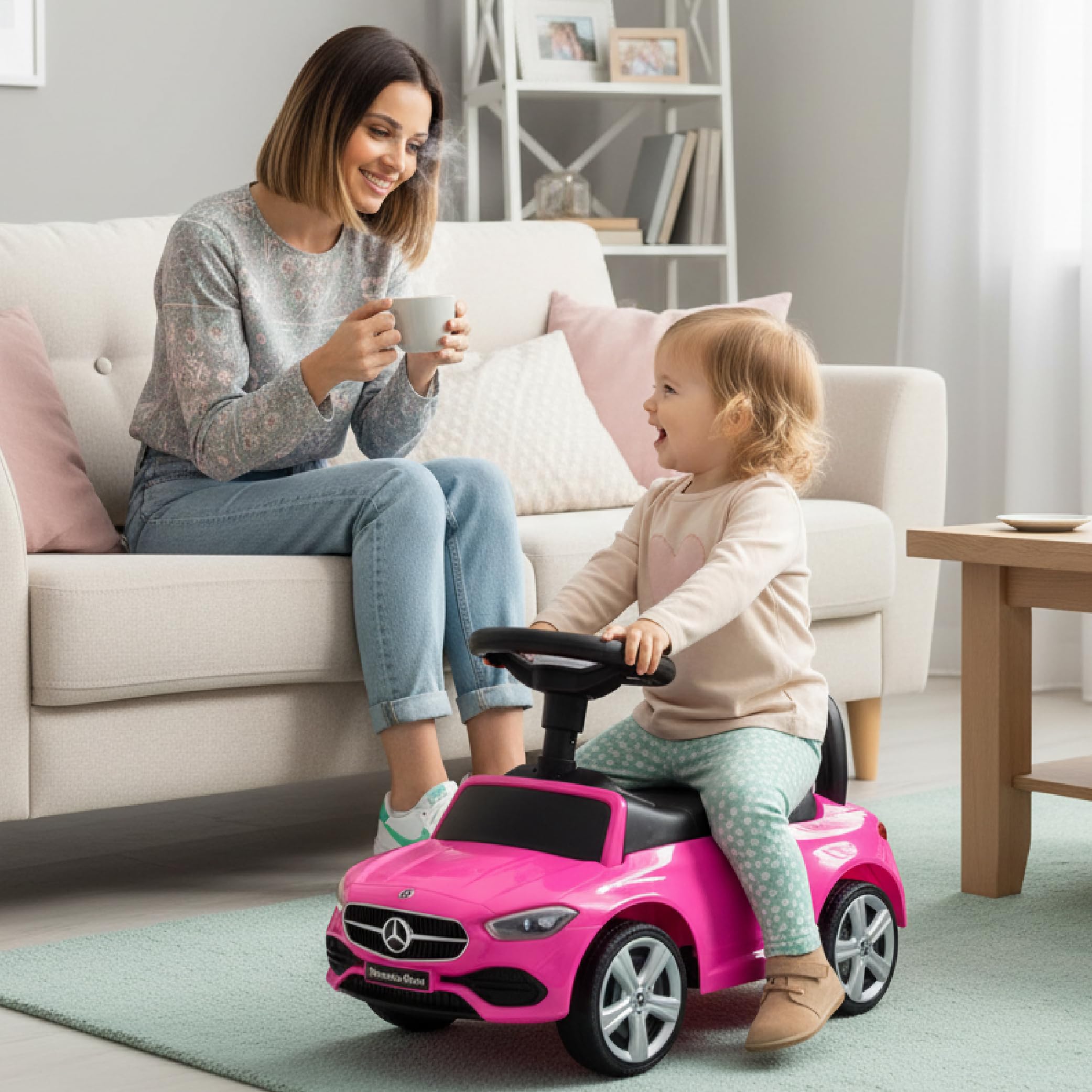 sun baby Rutschauto ab 1 Jahr Mercedes C-Class, Kinderfahrzeug für Jungen und Mädchen mit Audio-Lenkrad, Ablagefach, Kippschutz (Rosa)