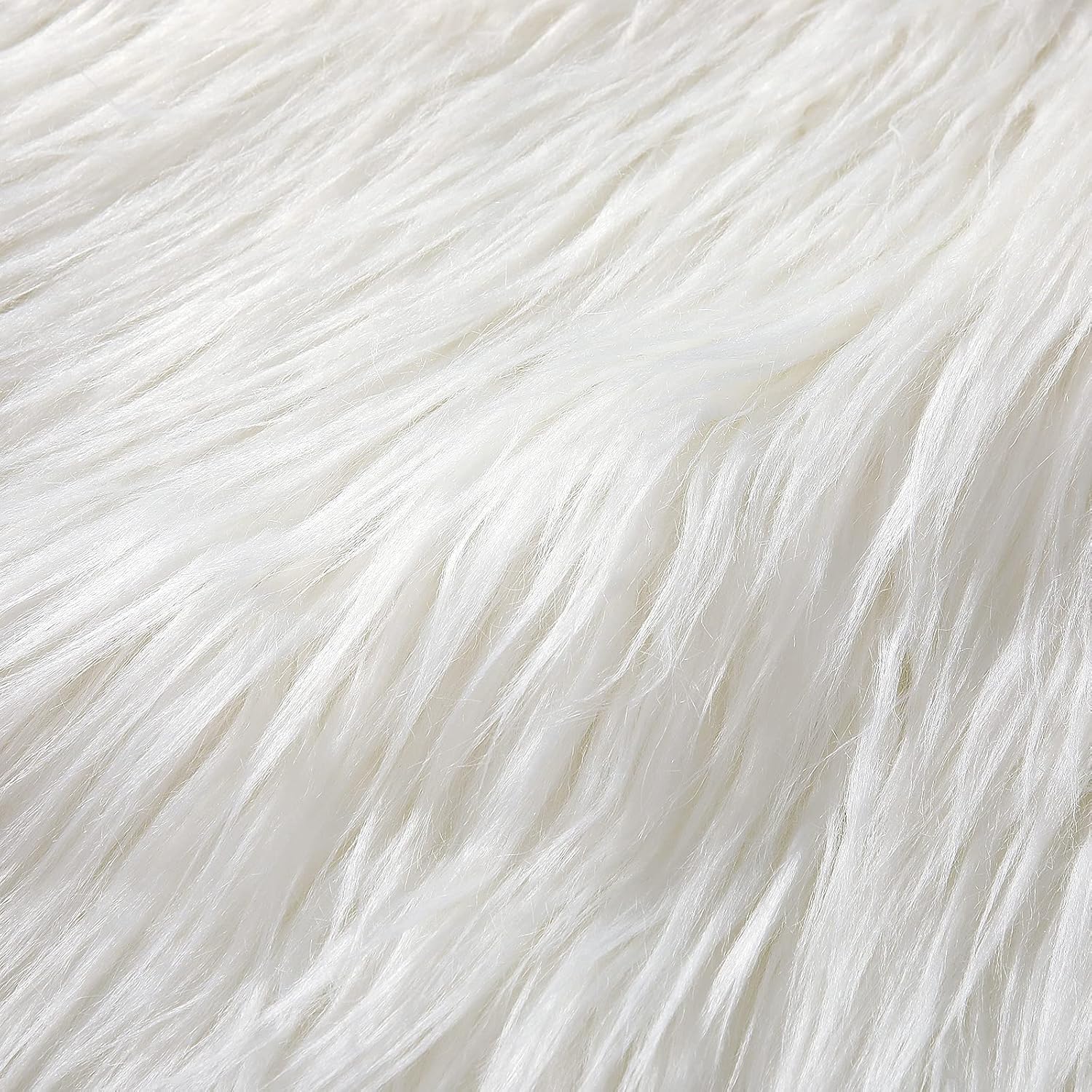 Tatuo 10 x 100 Inch White Faux Fur Fabric Halloween Fluffy Fuzzy Craft Fake Fur Cuts Shaggy Synthetic Plush Patch Sewing DIY Winter Christmas Costume