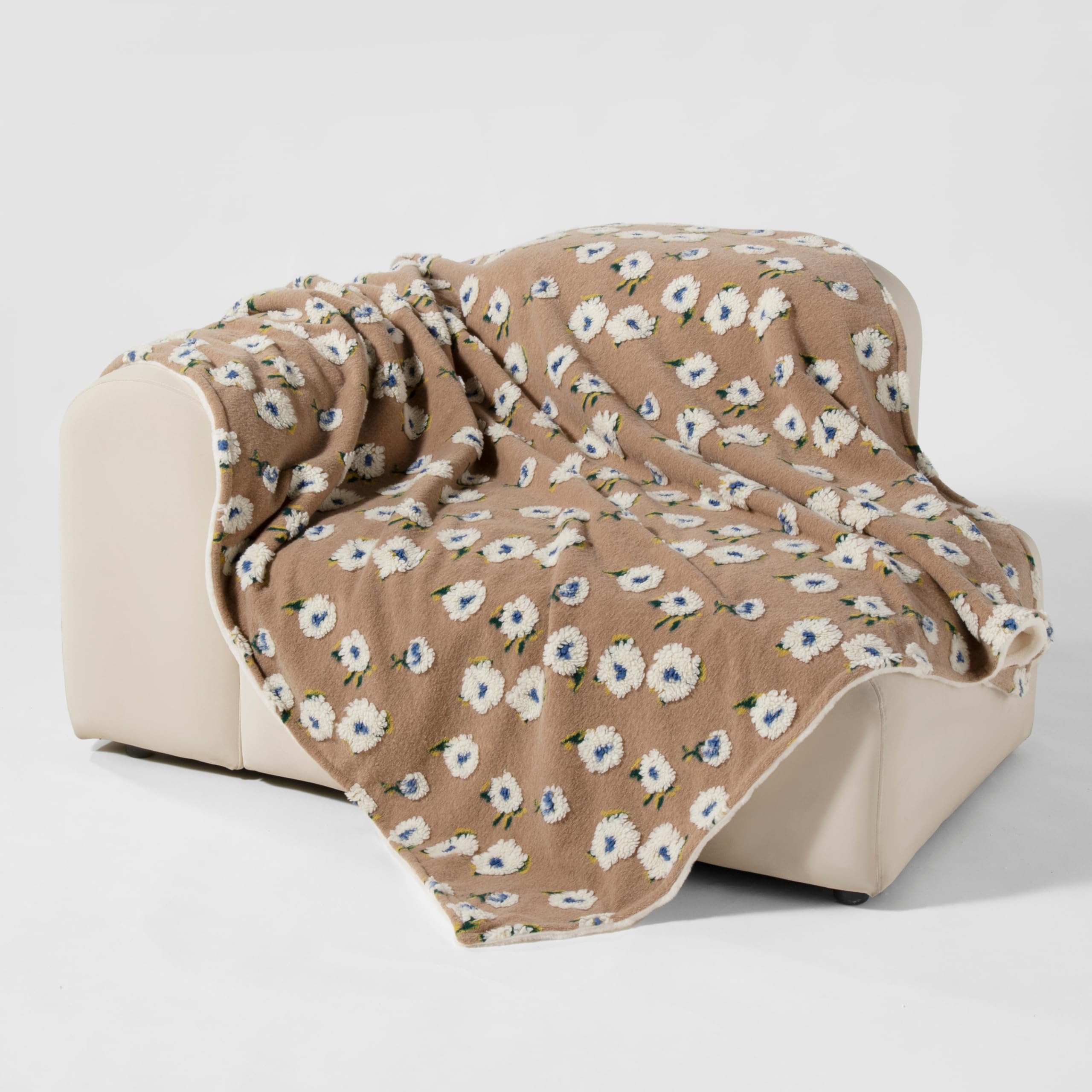 Allisandro Midnight Blossom Jacquard Throw Blanket with Faux Fur Back – Hypoallergenic, Cozy, and Easy Care