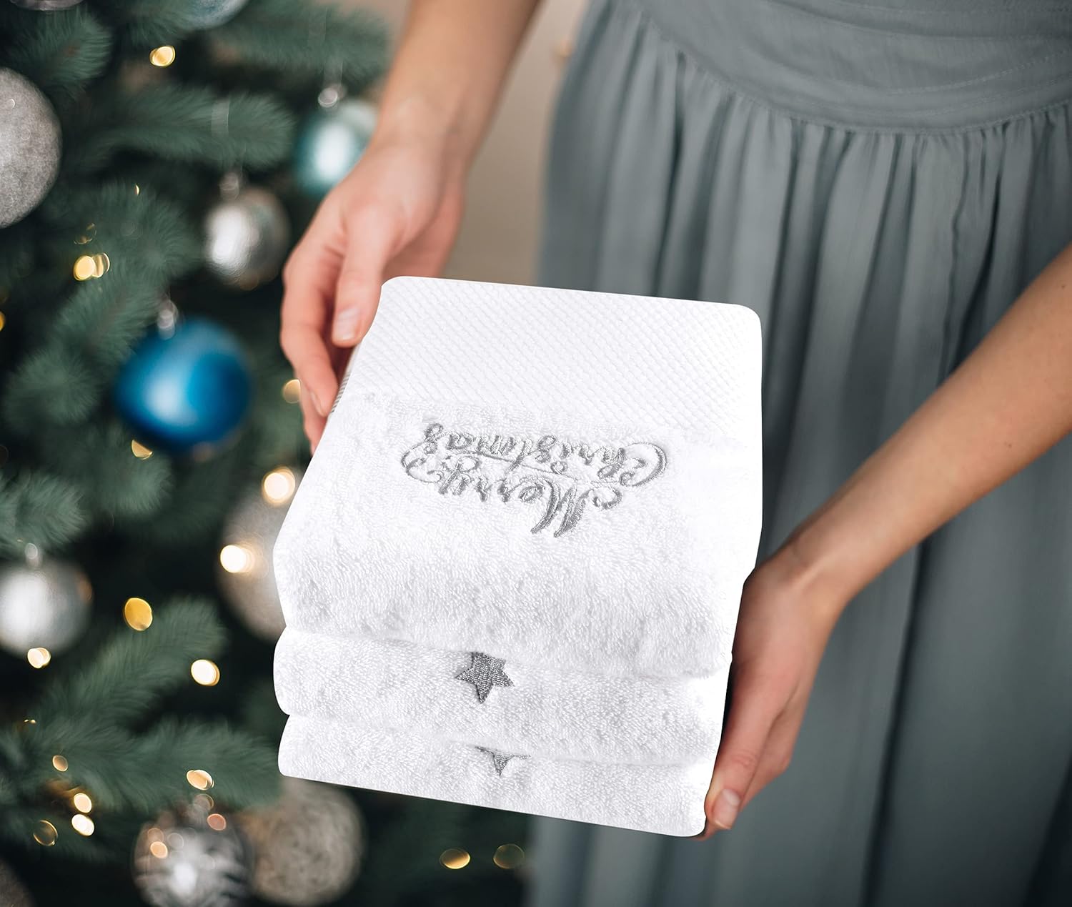 Quera 2 Pack Christmas Hand Towels 100% Cotton Embroidered Premium Luxury Decor Bathroom Decorative Dish Towels Set for Drying, Cleaning, Cooking, Holiday Towels Gift Set 13.7'' x 29.5'' - Image 6