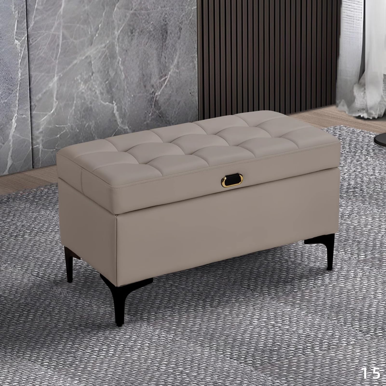Banc de bout de lit en cuir capitonné pour organiser la chambre