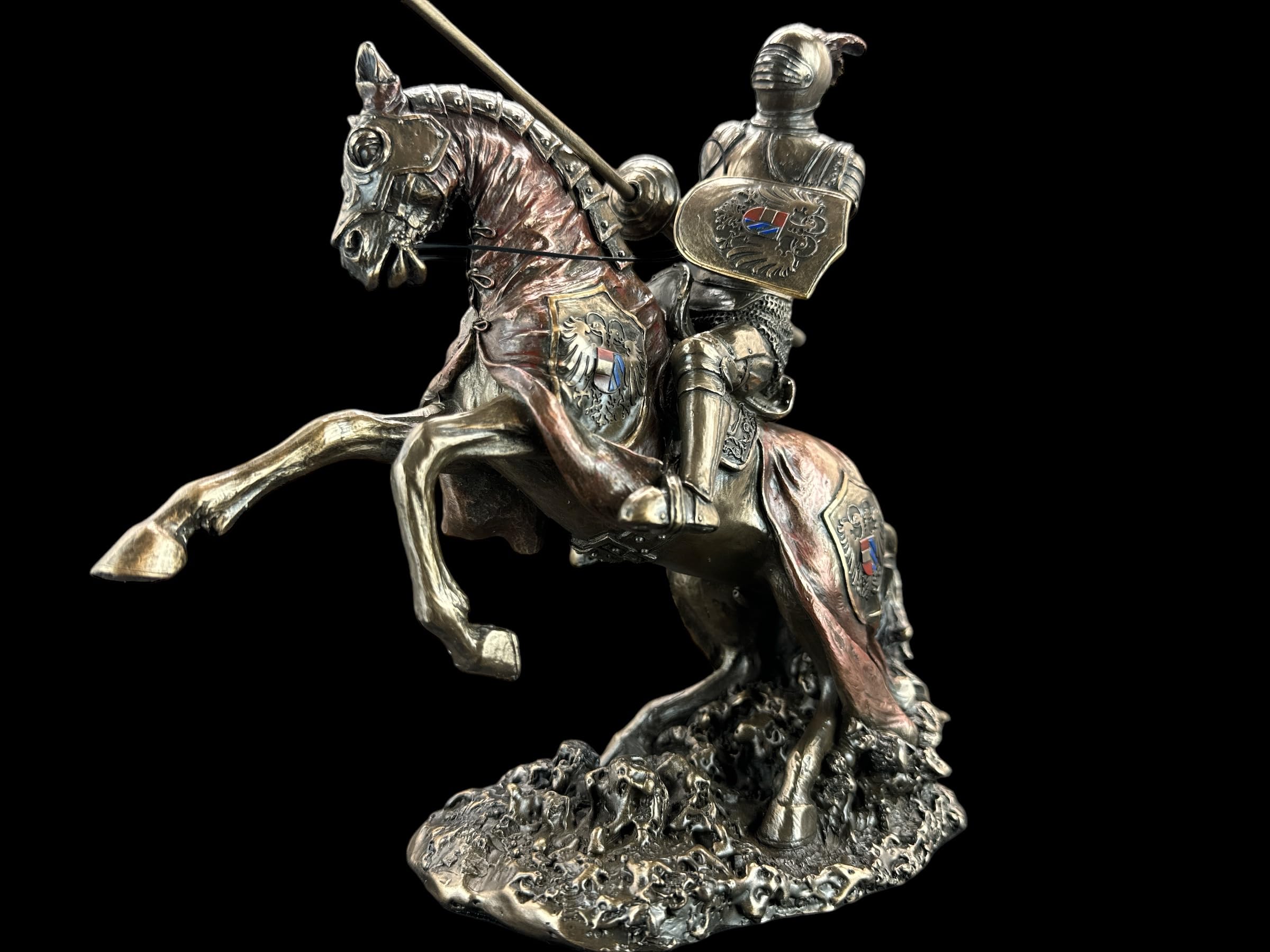 57 SPECIAL REPLICAS Rzeźba dekoracyjna rzeźba, figurka rycerza na koniu z lancą jako prezent do salonu, dekoracja figurki, dekoracja