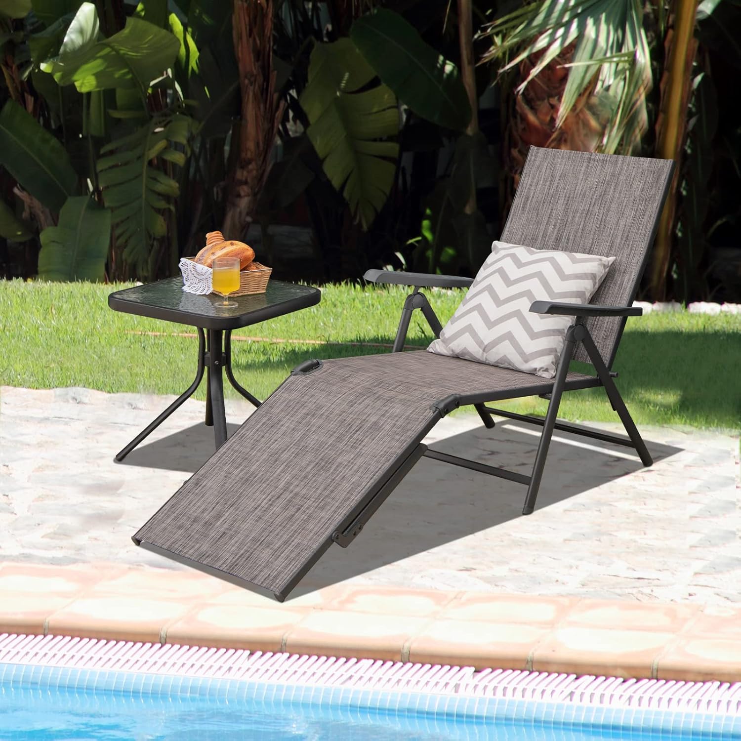 Tangkula Folding Lounge Chair Outdoor, Recliner Chaise Lounge with 5-Position Adjustable Backrest & 2-Position Footrest, No Assembly Required, Suitable for Patio Poolside Beach Yard (1, Grey)