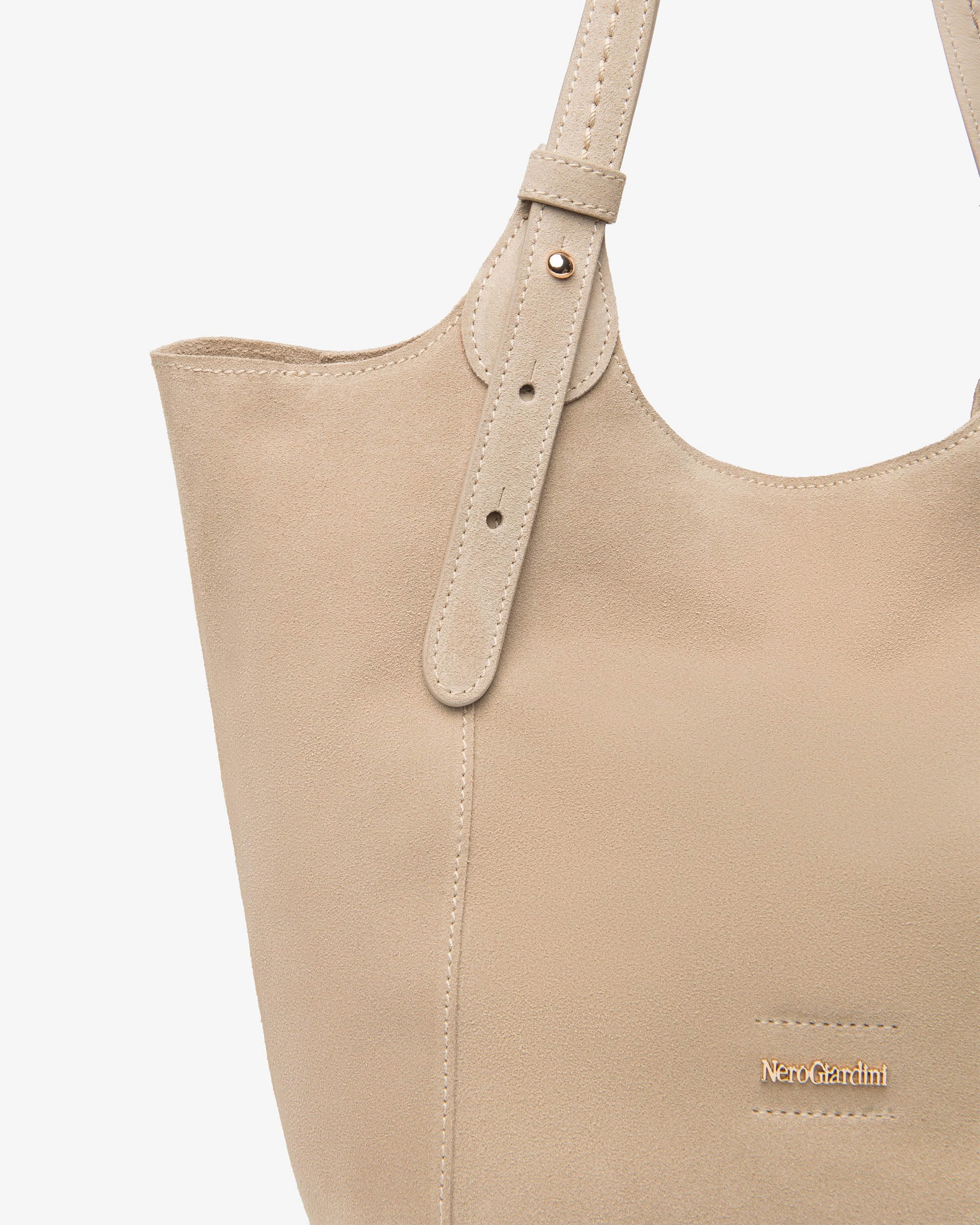 Nero Giardini E644145D Borsa A Spalla Da Donna In Camoscio