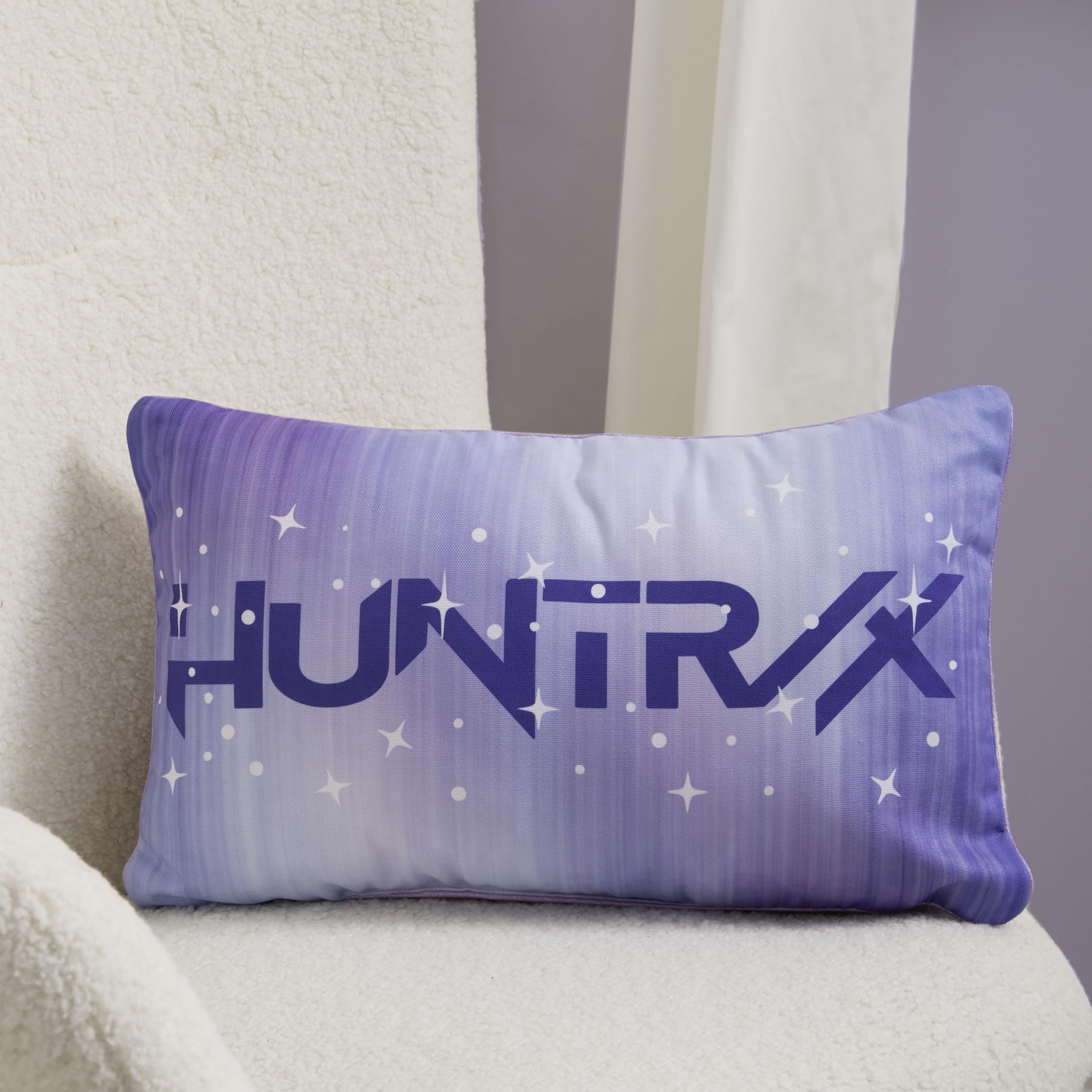 Cuscino cilindrico con licenza ufficiale K-Pop Demon Hunters, cuscino super morbido | Design celestiale reversibile, viola | Perfetto per l'arredamento della camera da letto o del soggiorno