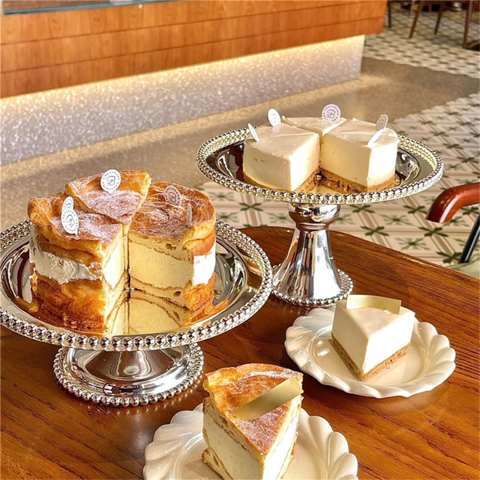 Soporte redondo para tartas de acero inoxidable 304 para pasteles, frutas, nueces, bandeja de postre de metal con bordes redondeados, elegante bandeja para servir dulces