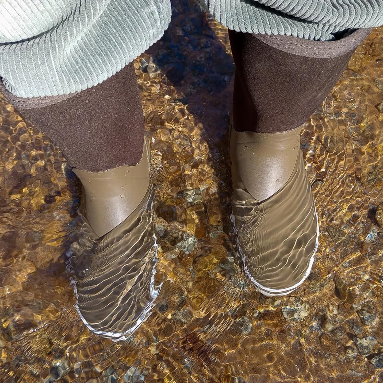 Showave Deck Boots for Men Rain Boots Mid Calf Insulated Rubber Boot for Men Waterproof Fishing Boot Outdoor Mud Booties for Sailing Gardening Working - Image 2