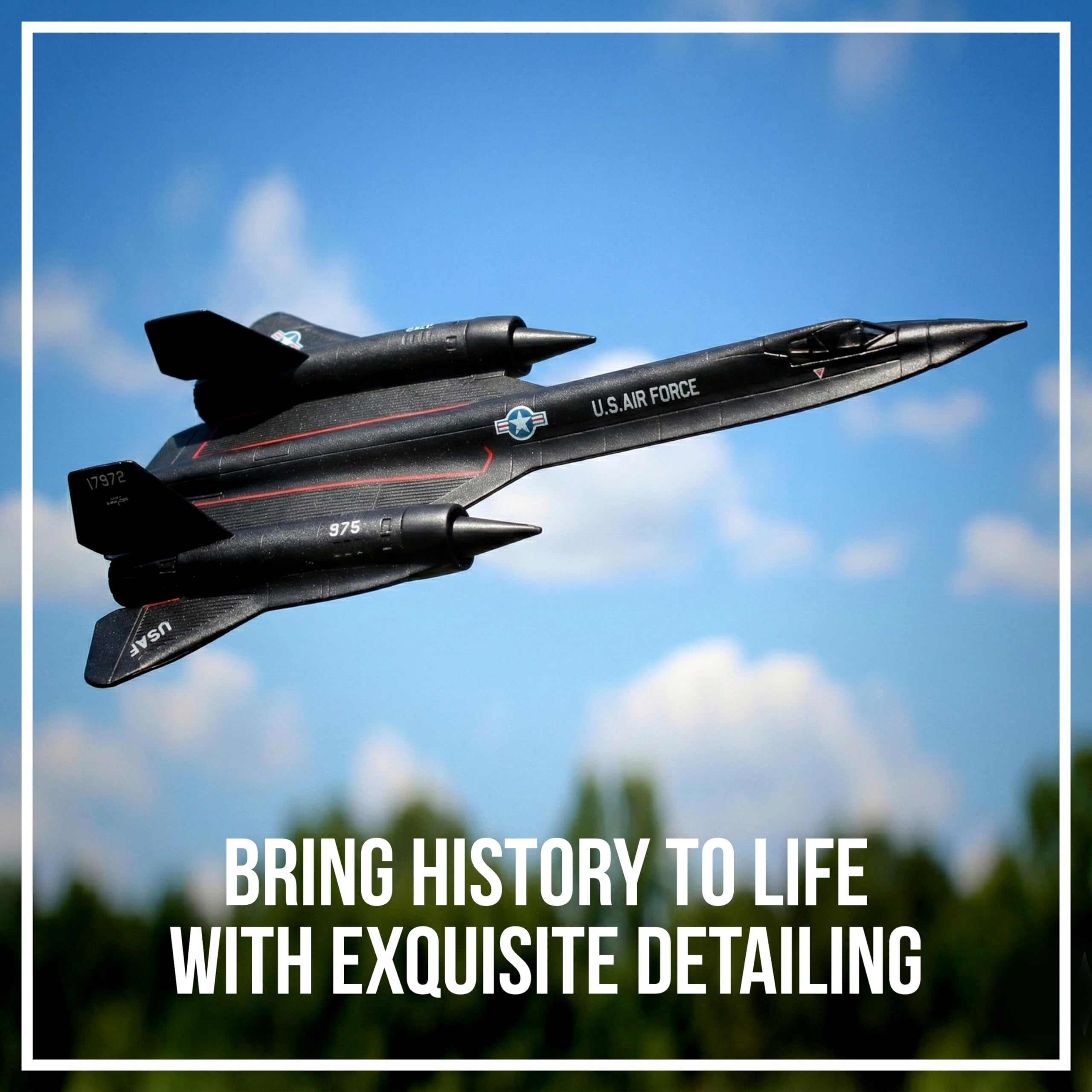 Daron Worldwide Trading SR-71 Blackbird Vehicle (1:200 Scale)