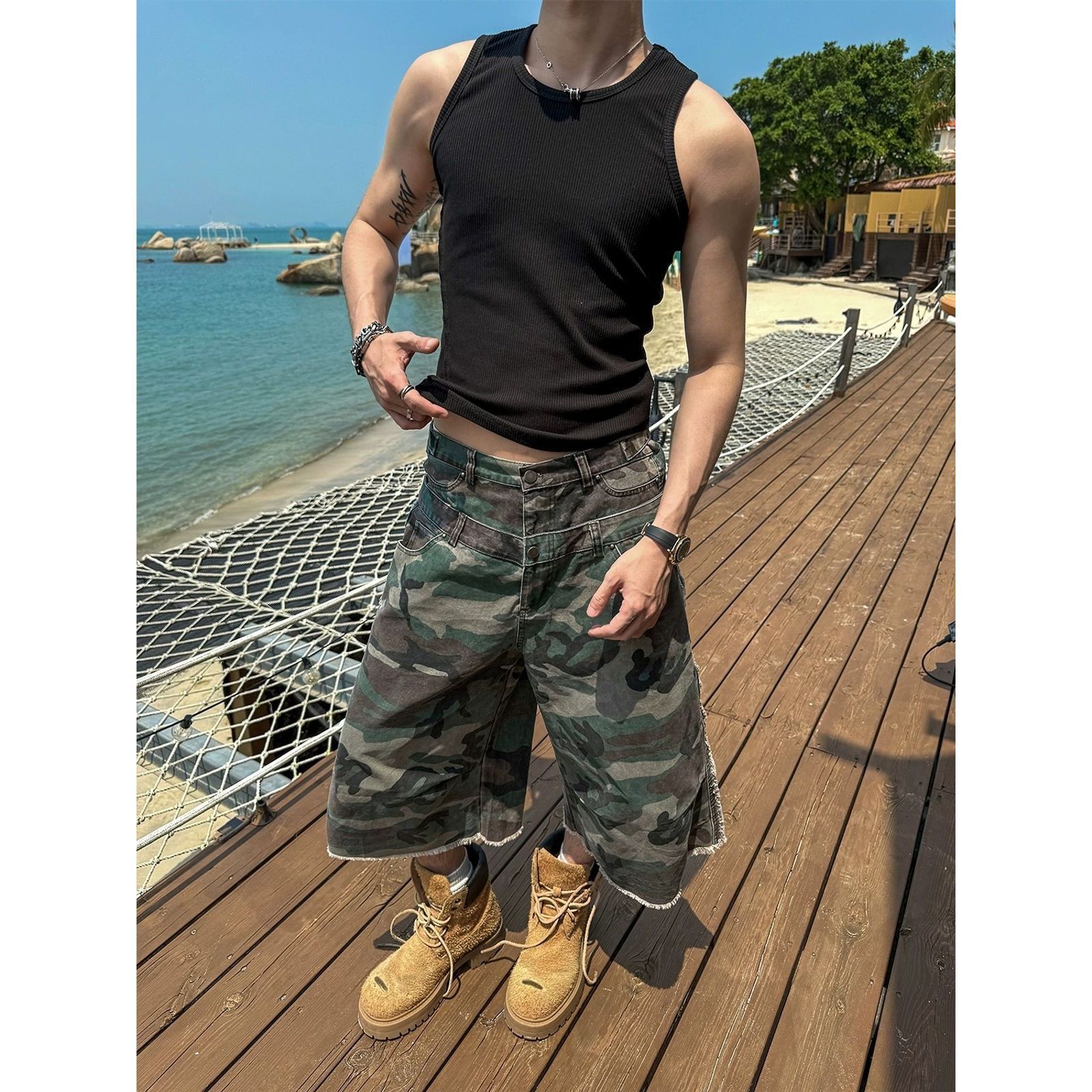 FCOOLYEET Camo Jean Shorts Y2k Baggy Jorts Grunge Below Knee Denim