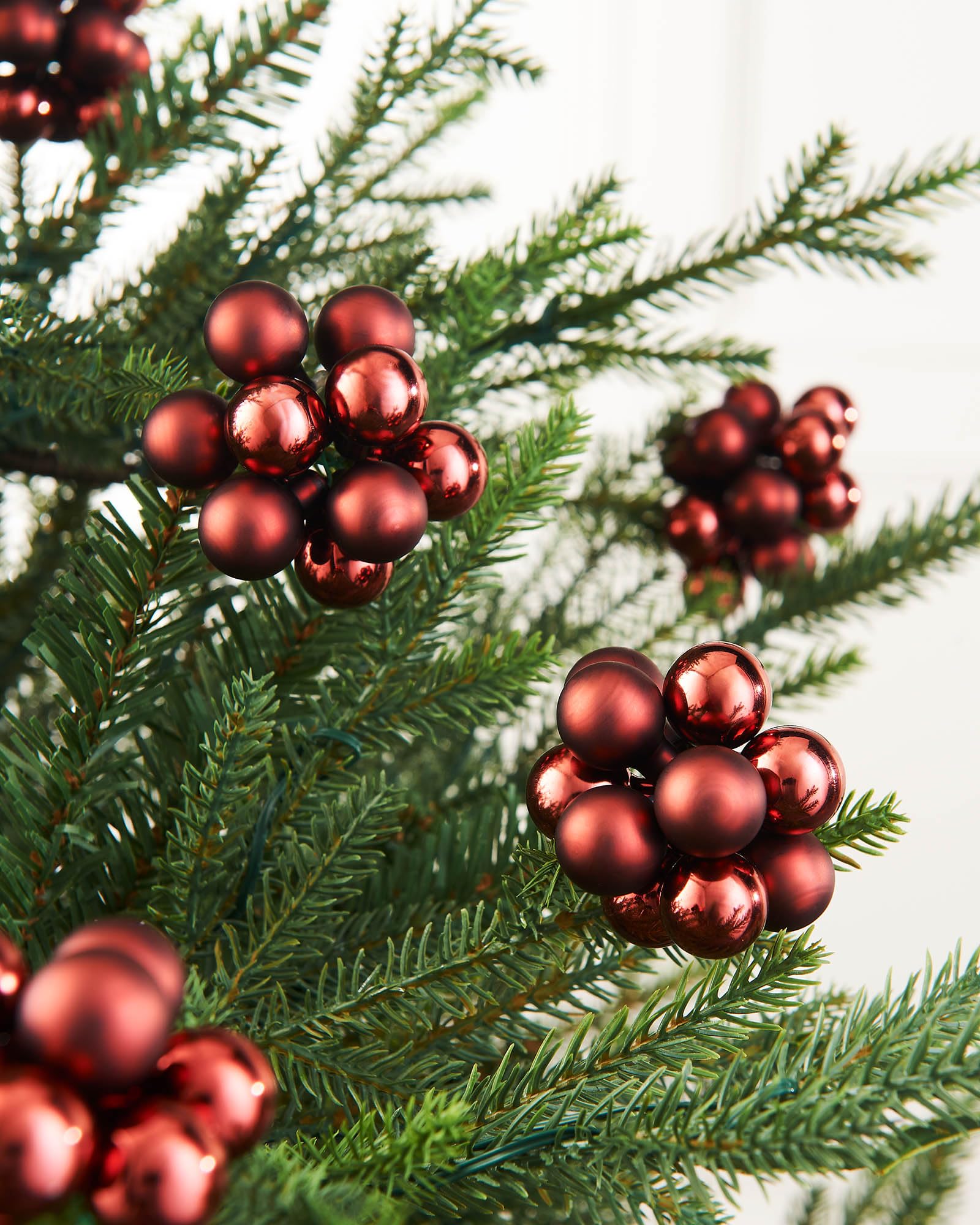 Burgundy Glass Berry Cluster Baubles