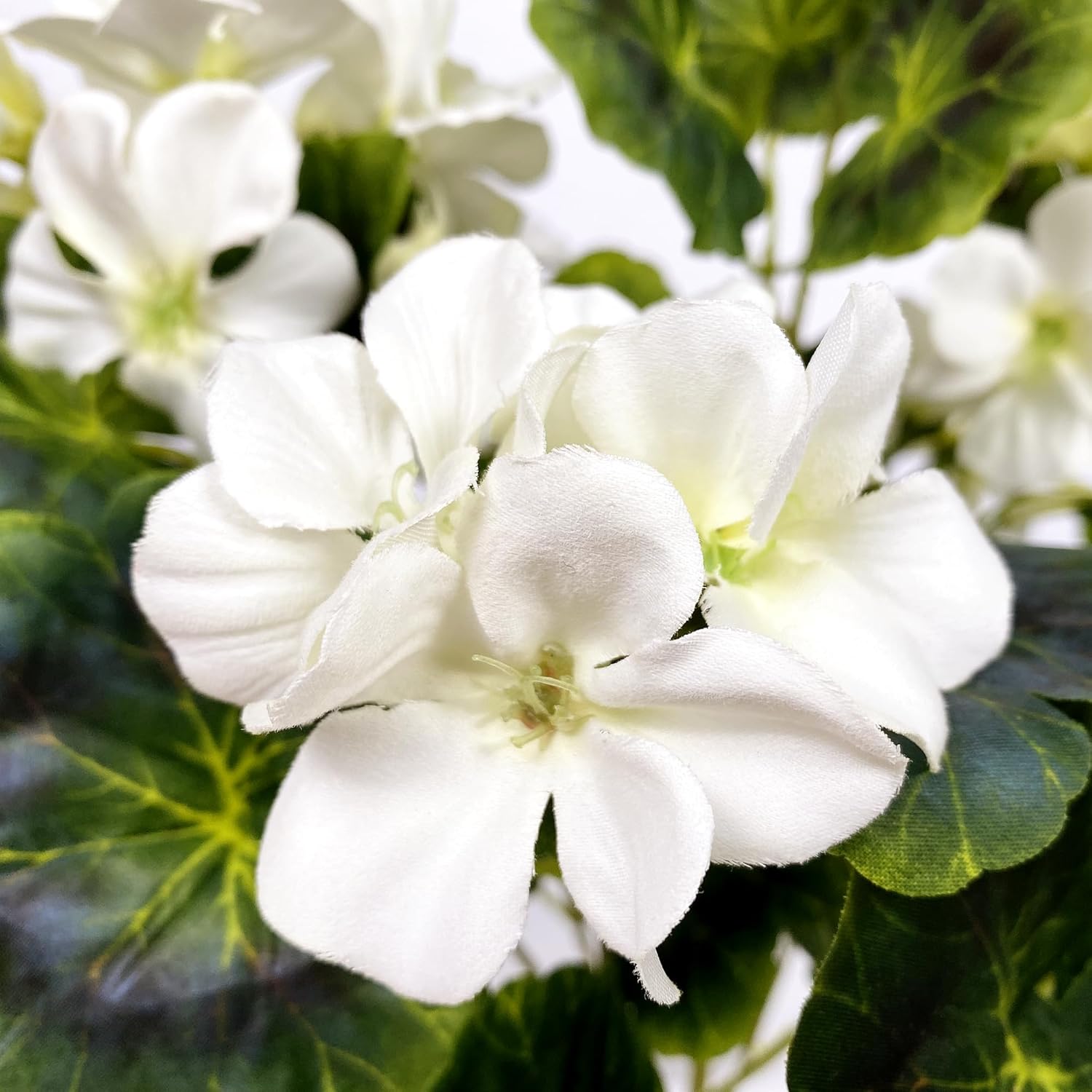Pack of 4 - Artificial Geraniums Bundles Full Blooms Silk Flower Plants Geranium Bush Red Color for Home Garden Wedding Indoor Outdoor Decor (White - Pack of 4)