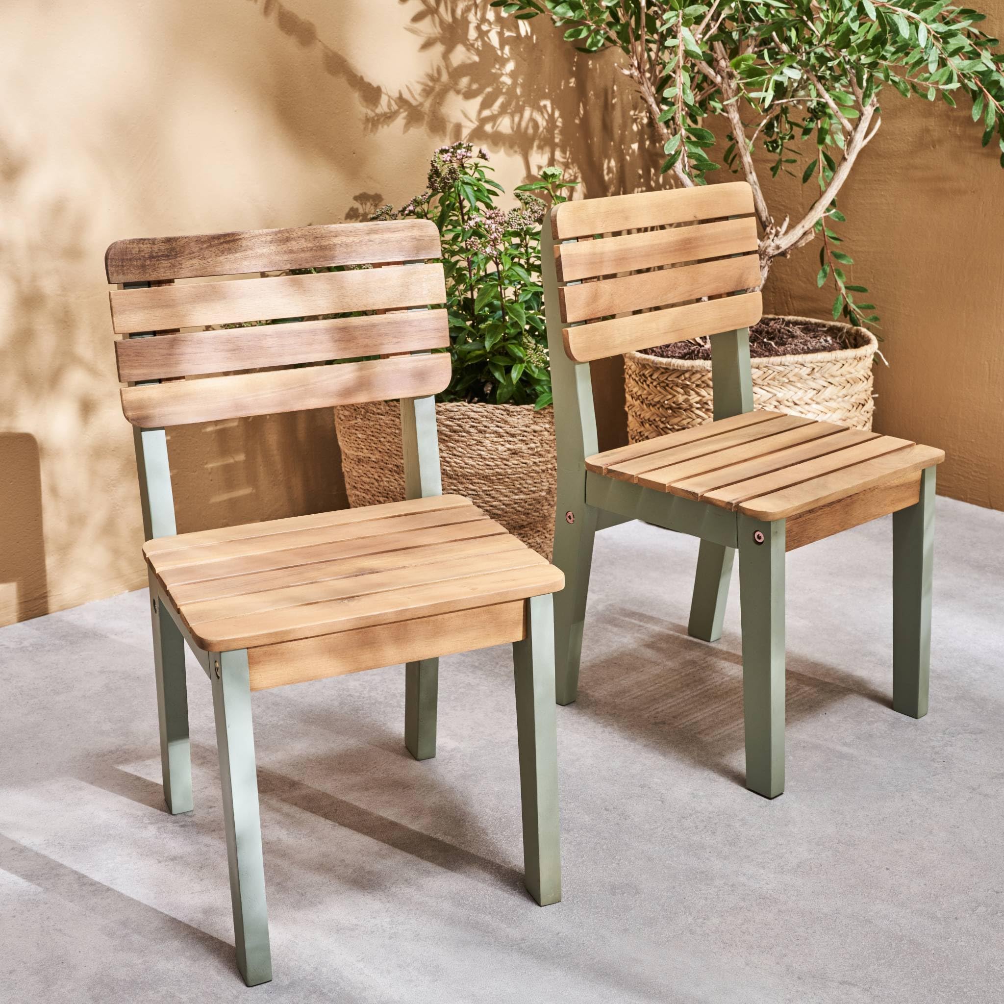 Alice's Garden sweeek - Lot de 2 chaises en Bois d'acacia pour Enfant. Salon de Jardin Enfant Vert de Gris. intérieur/extérieur