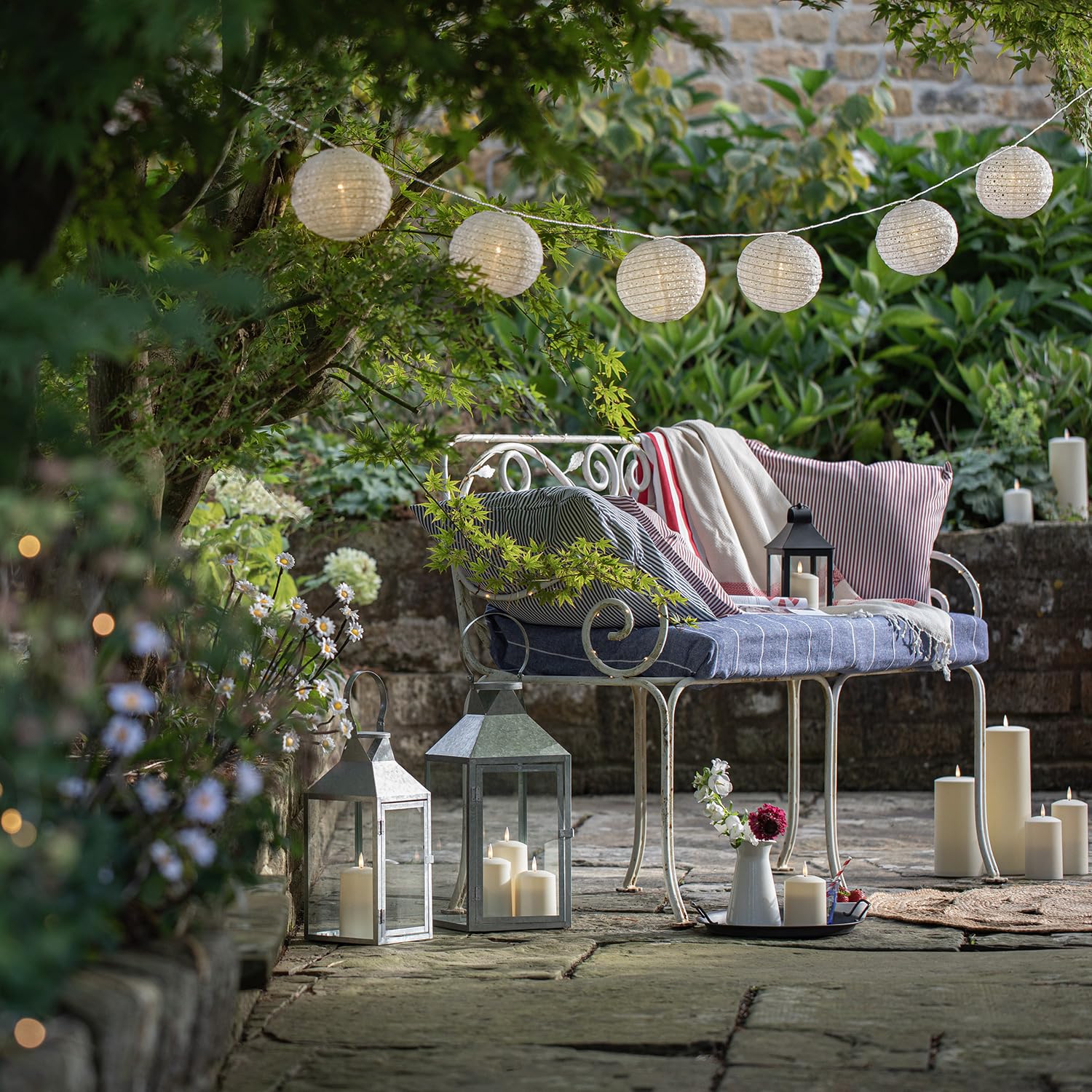 Lights4fun 10 Stück Lampion LED Lichterkette Wasserdicht koppelbar Marokkanisch Warmweiß Innen Außen Sommer Dekoration Balkon Laterne Lichterkette mit Stecker Vintage Lampion Beleuchtung